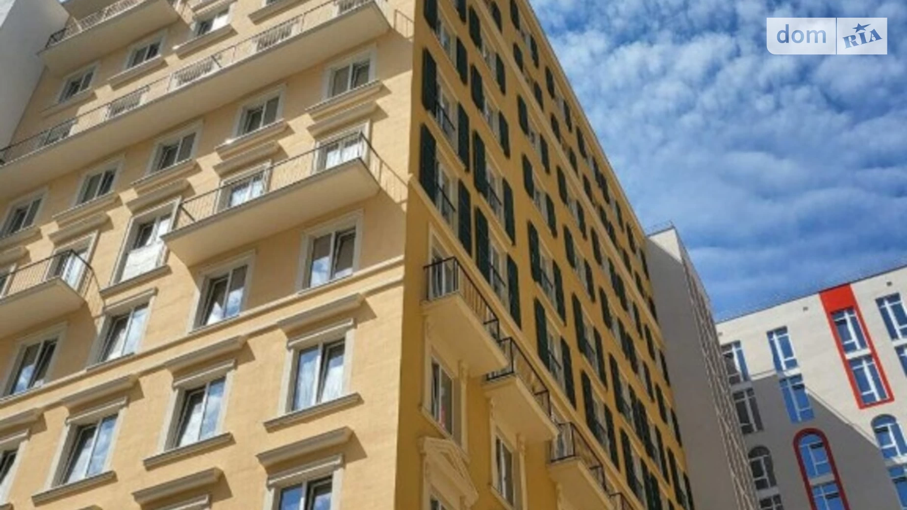 Продается 3-комнатная квартира 84 кв. м в Одессе, ул. Инглези, 2