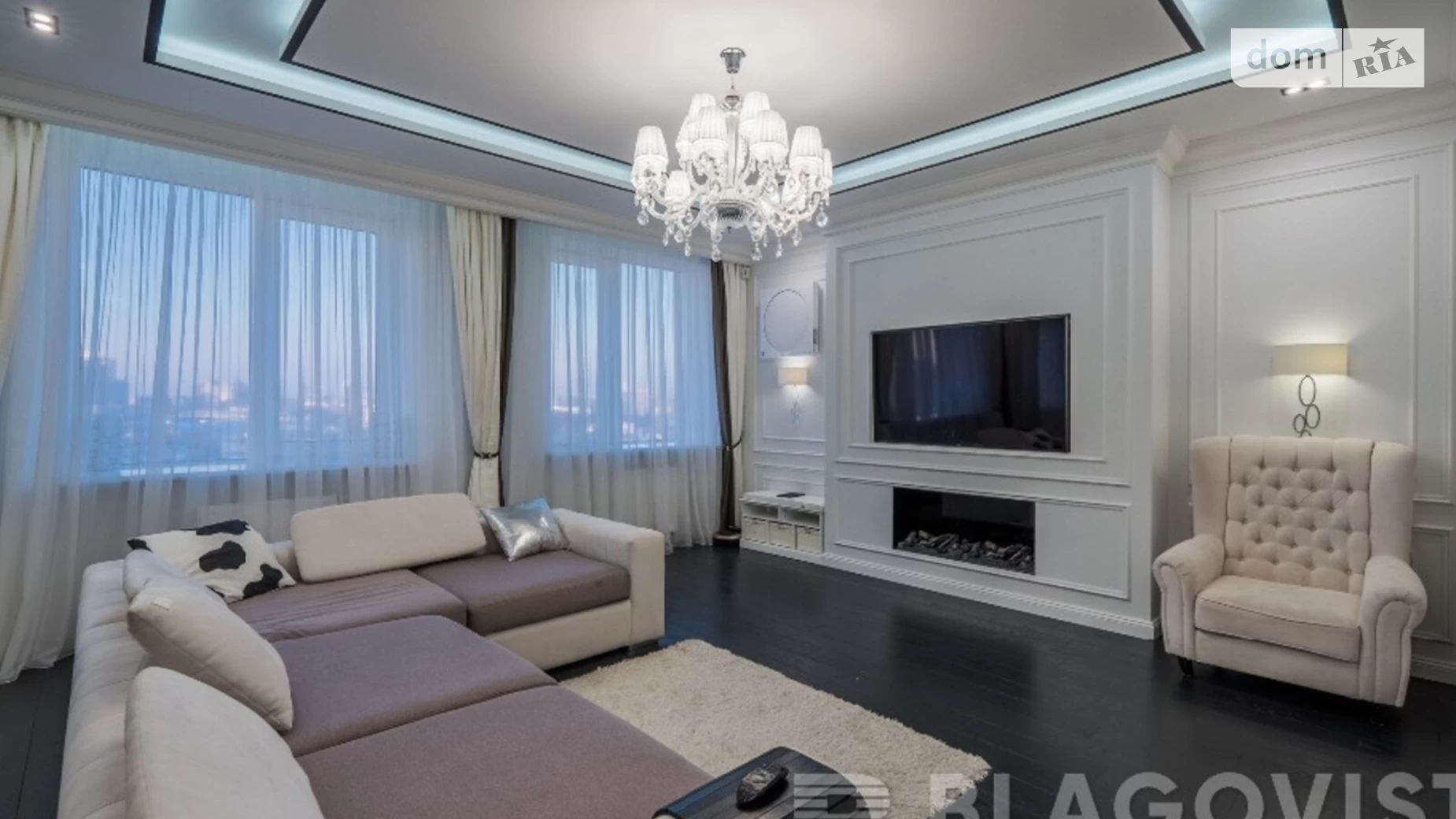 Продается 3-комнатная квартира 162 кв. м в Киеве, ул. Саксаганского, 37К