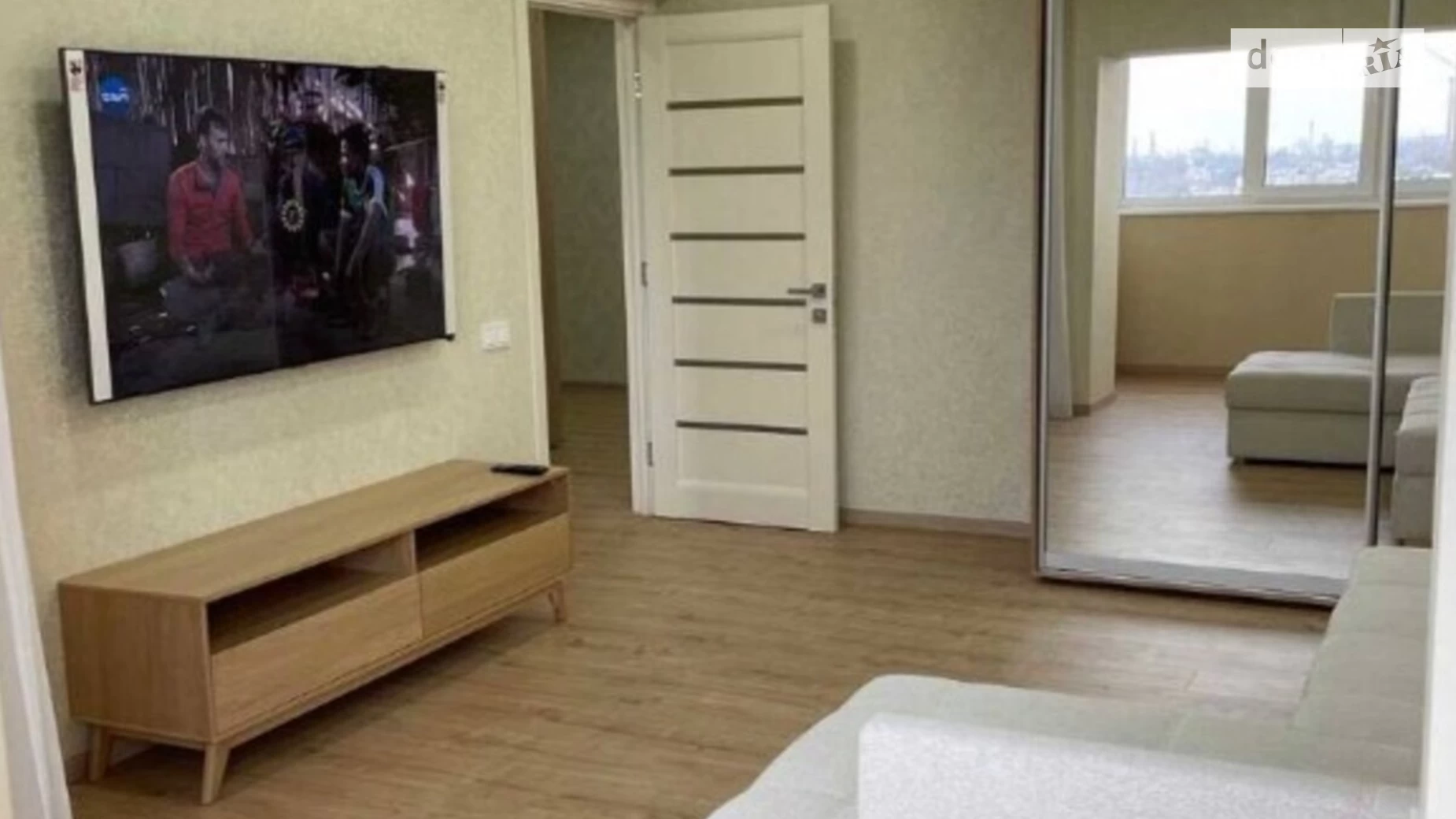 Продается 3-комнатная квартира 89 кв. м в Днепре, ул. Большая Диивська