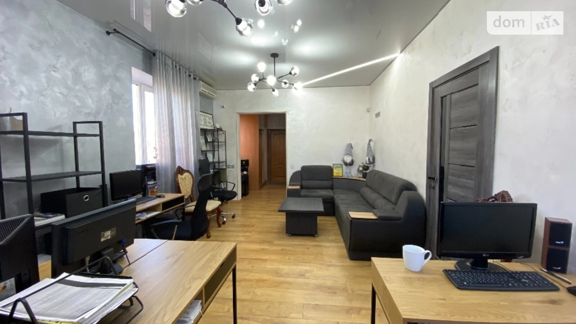 Продається 3-кімнатна квартира 63 кв. м у Вінниці, вул. Пирогова