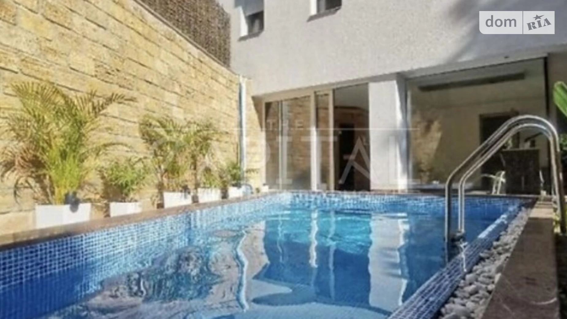 Сдается в аренду дом на 3 этажа 550 кв. м с камином, цена: 5500 $ - фото 2