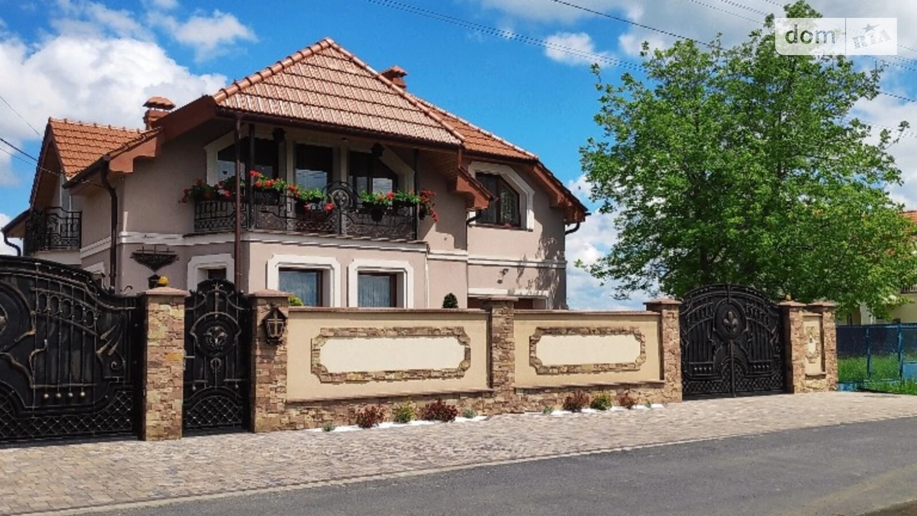 Сдается в аренду дом на 2 этажа 215.9 кв. м с мебелью, цена: 1200 € - фото 2