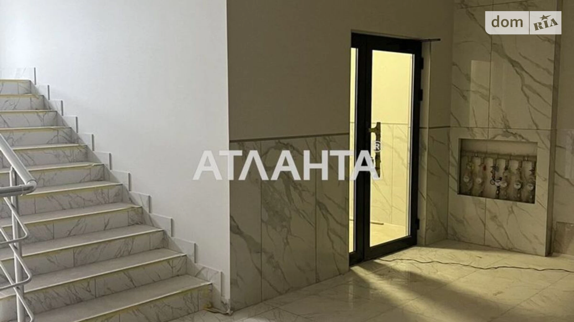 Продається 2-кімнатна квартира 107 кв. м у Одесі, Южносанаторный