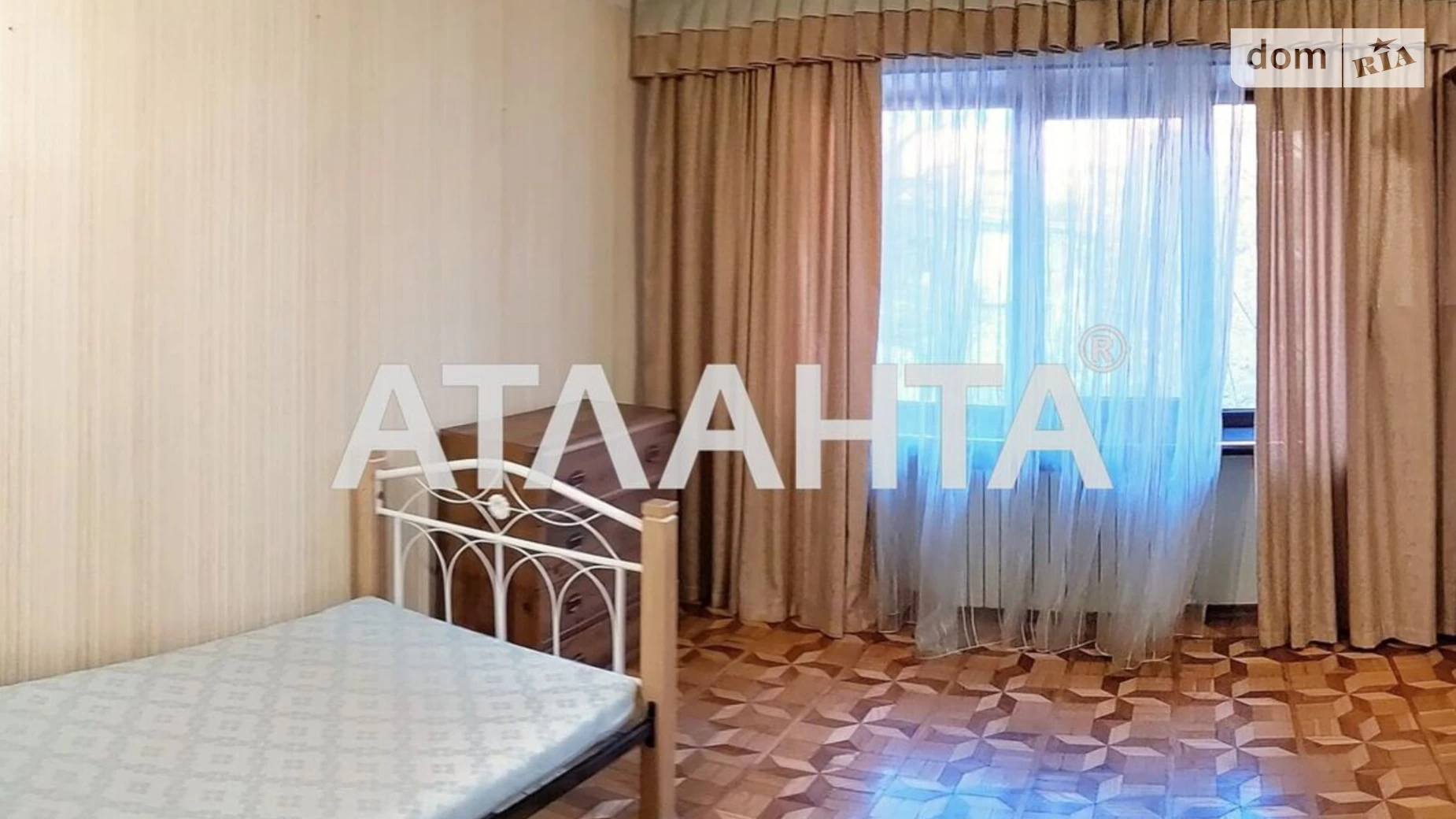 Продається 3-кімнатна квартира 77.5 кв. м у Одесі, просп. Шевченка