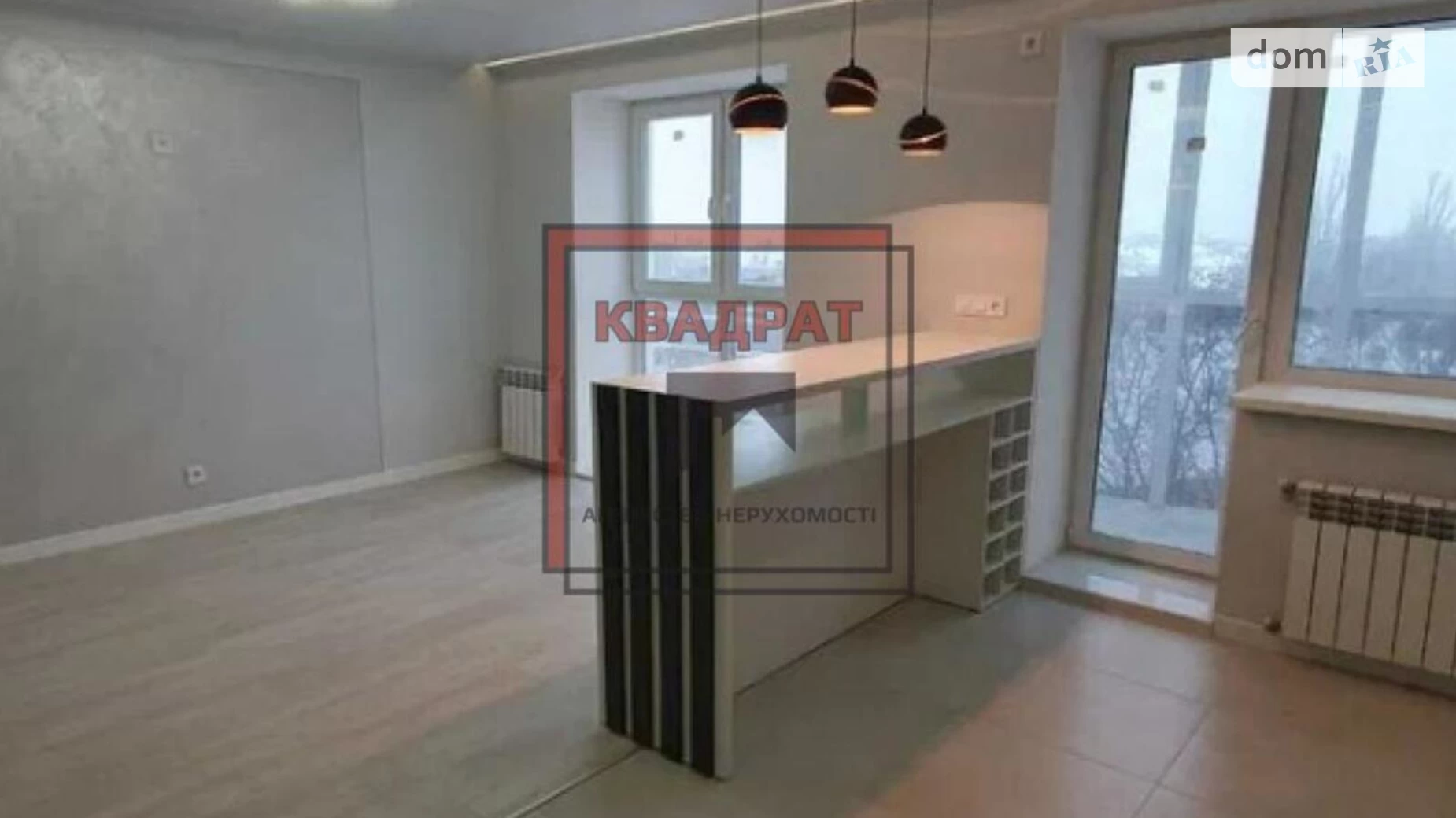 Продается 1-комнатная квартира 44 кв. м в Полтаве, ул. Ляхова