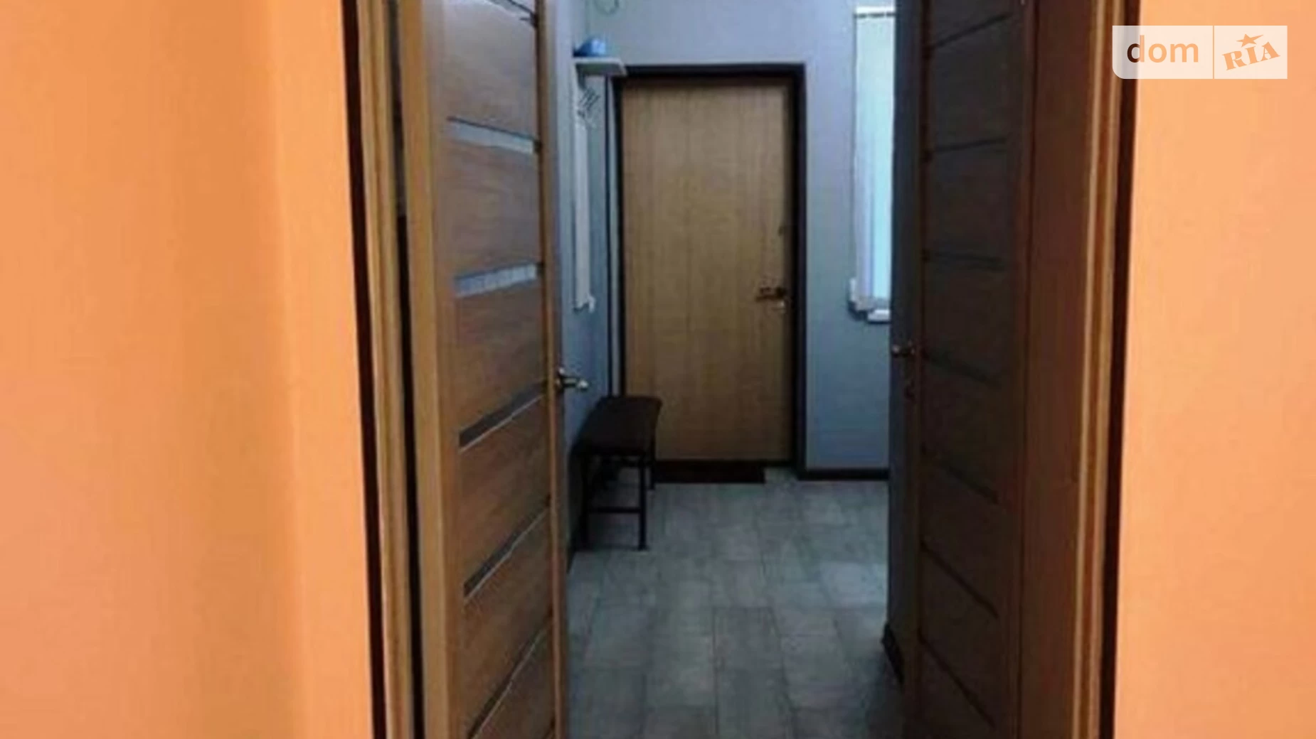 Продається 2-кімнатна квартира 41 кв. м у Одесі, вул. Чорноморського козацтва