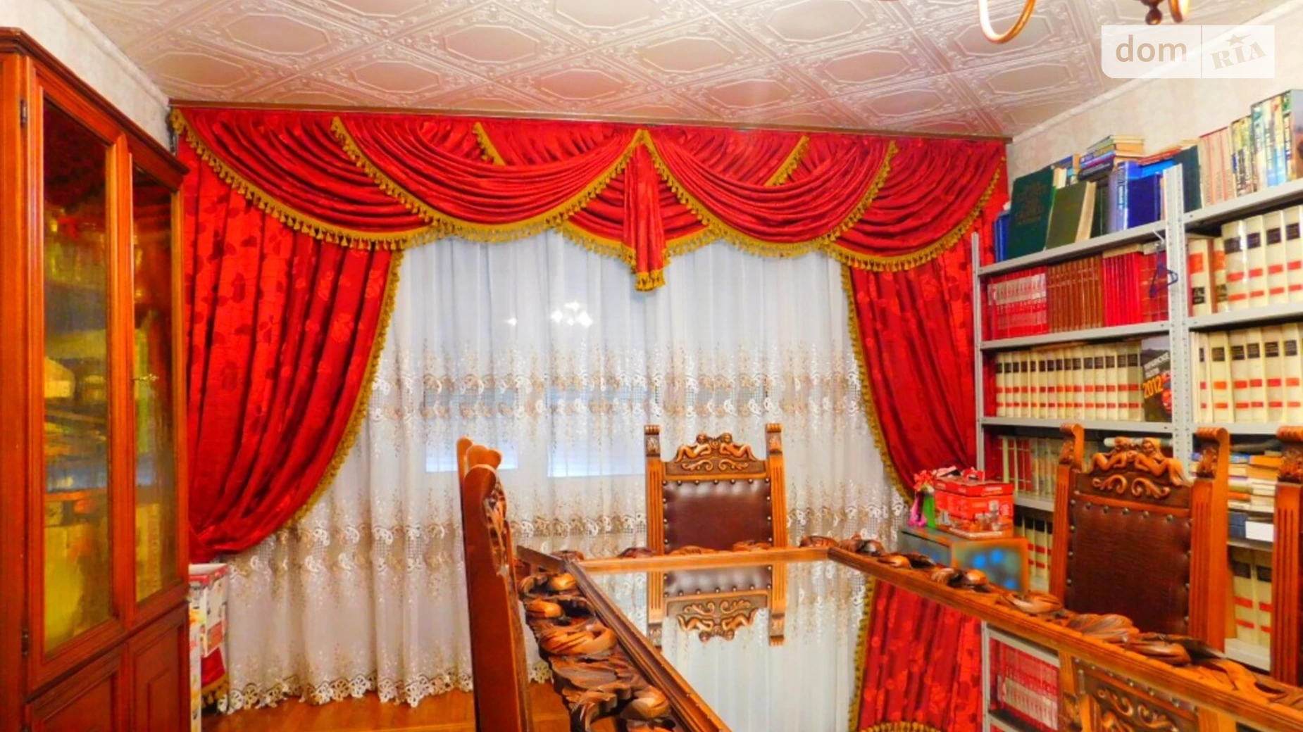 Продается дом на 2 этажа 360 кв. м с подвалом, цена: 170000 $ - фото 2