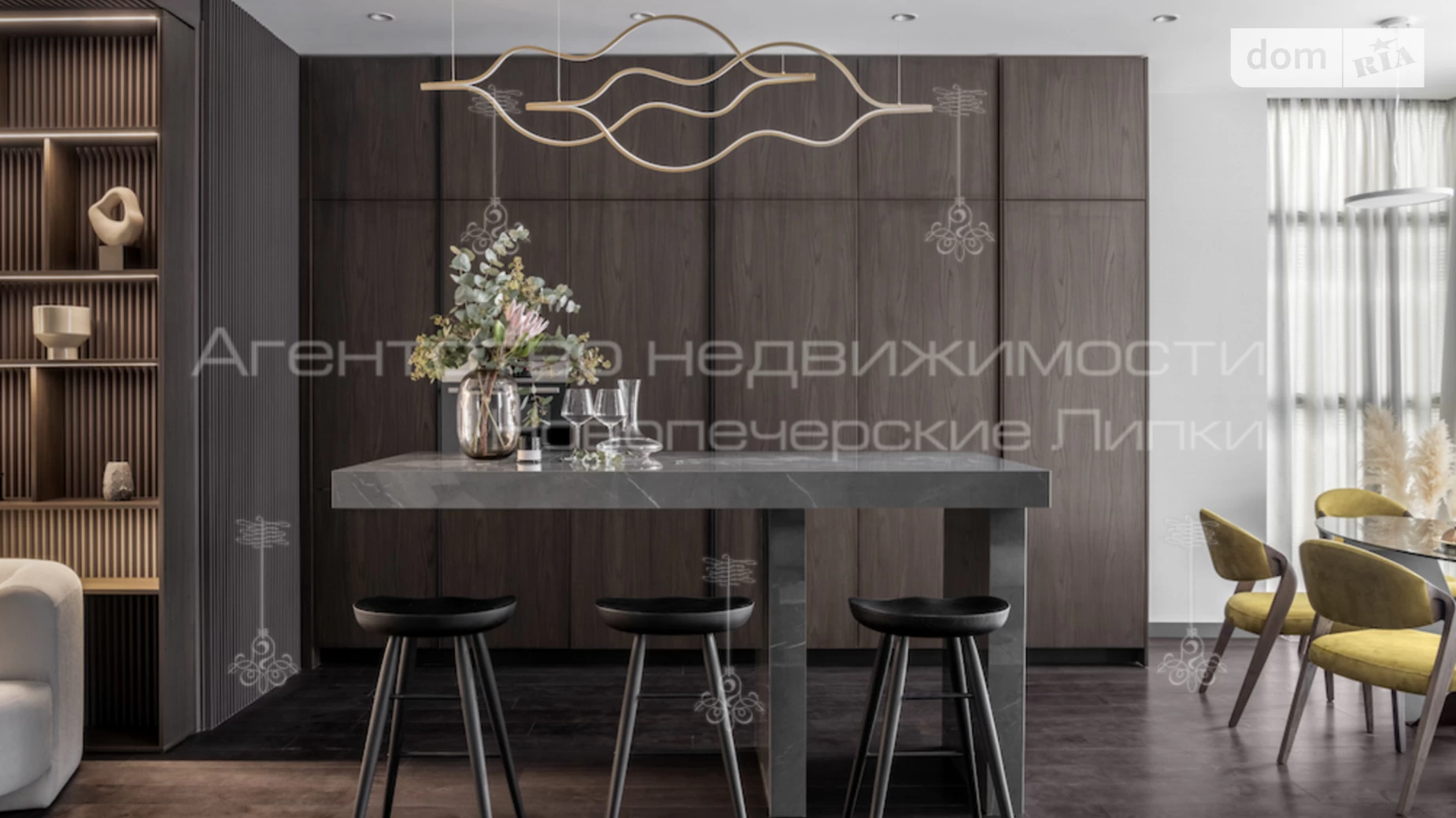 Продается 4-комнатная квартира 180 кв. м в Киеве, ул. Андрея Верхогляда(Драгомирова), 15Б