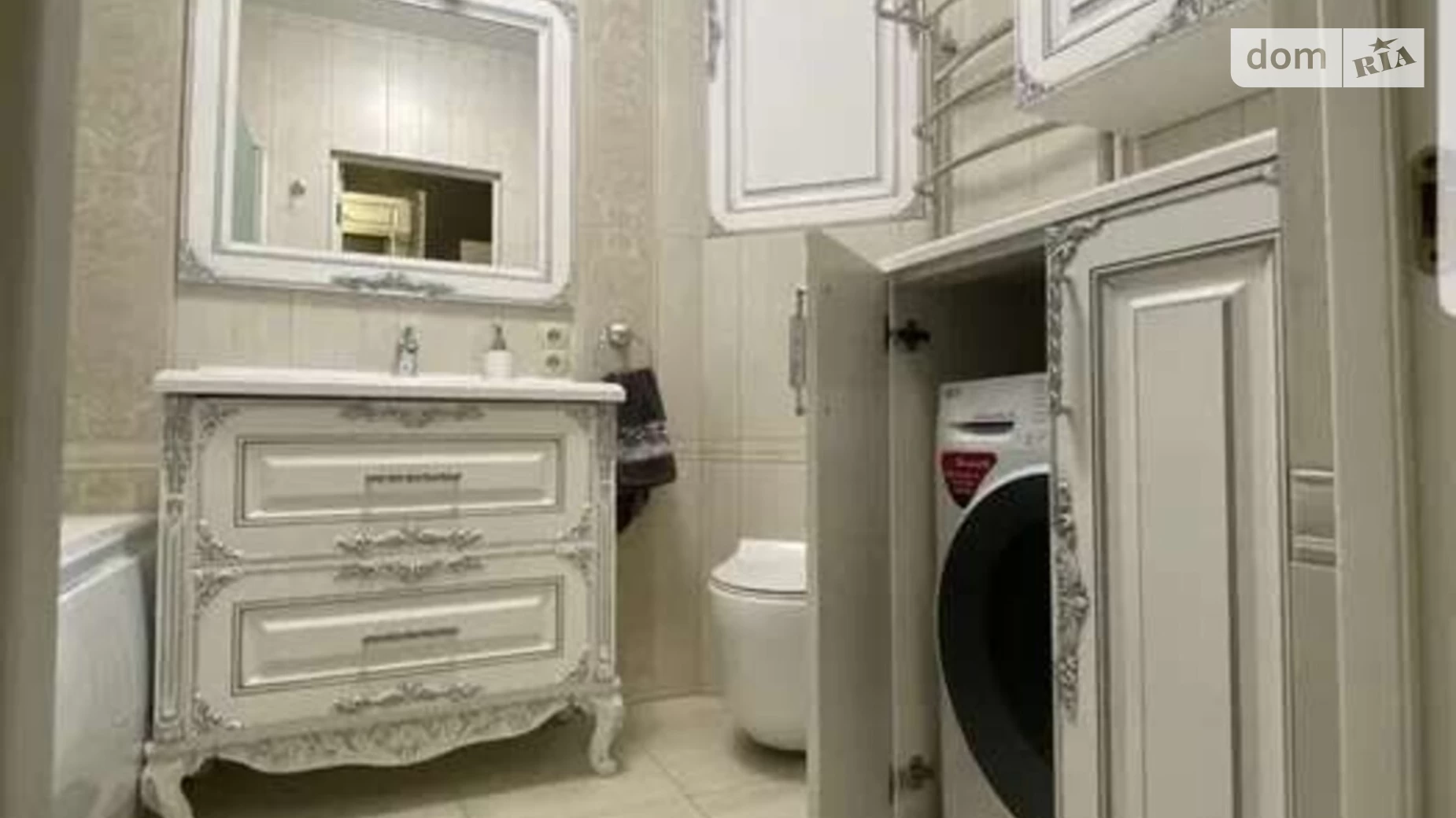 Продается 1-комнатная квартира 43 кв. м в Одессе, ул. Люстдорфская дорога - фото 2