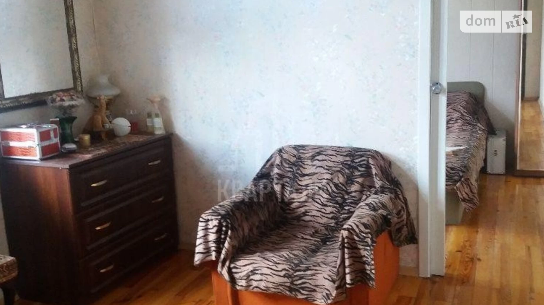 Продается 2-комнатная квартира 64.2 кв. м в Киеве, ул. Василия Чумака, 13
