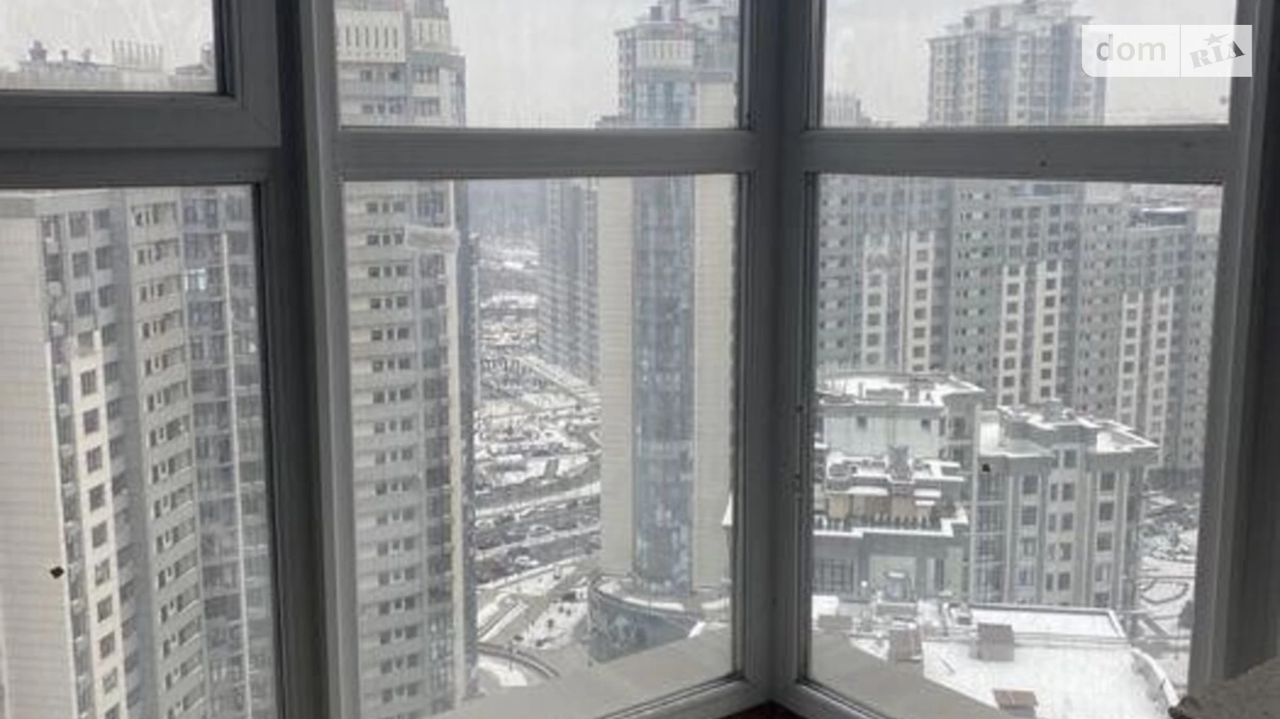 Продается 2-комнатная квартира 100 кв. м в Киеве, ул. Андрея Верхогляда(Драгомирова), 4Б