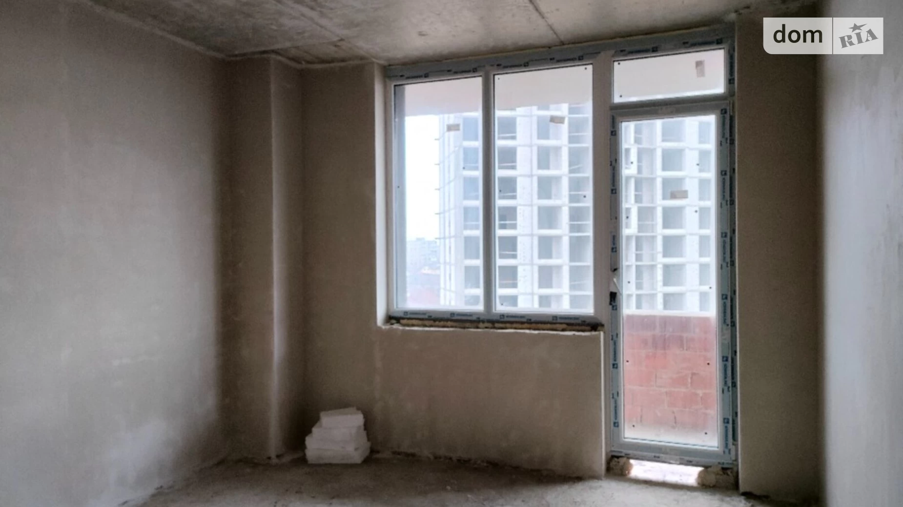 Продается 2-комнатная квартира 54 кв. м в Ивано-Франковске, ул. Независимости (Горького) - фото 2