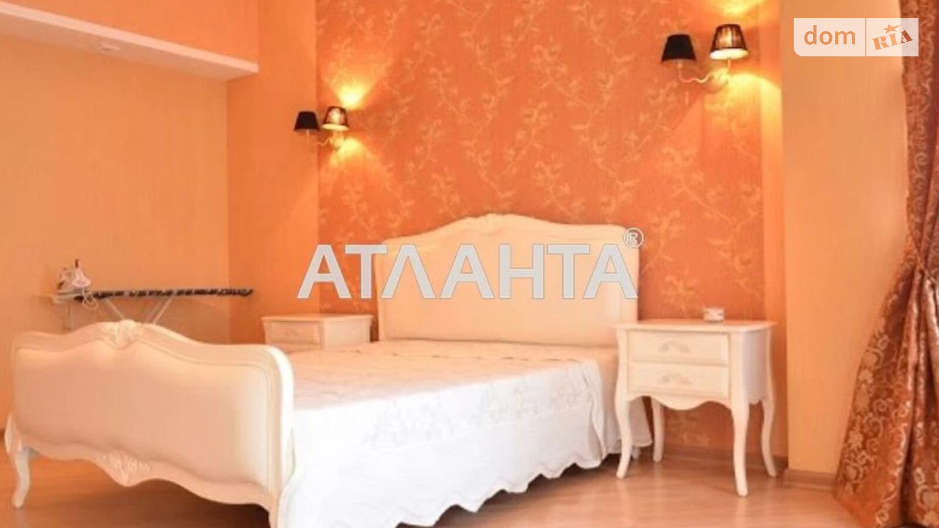 Продается 3-комнатная квартира 123.2 кв. м в Одессе, ул. Генуэзская, 36 - фото 2