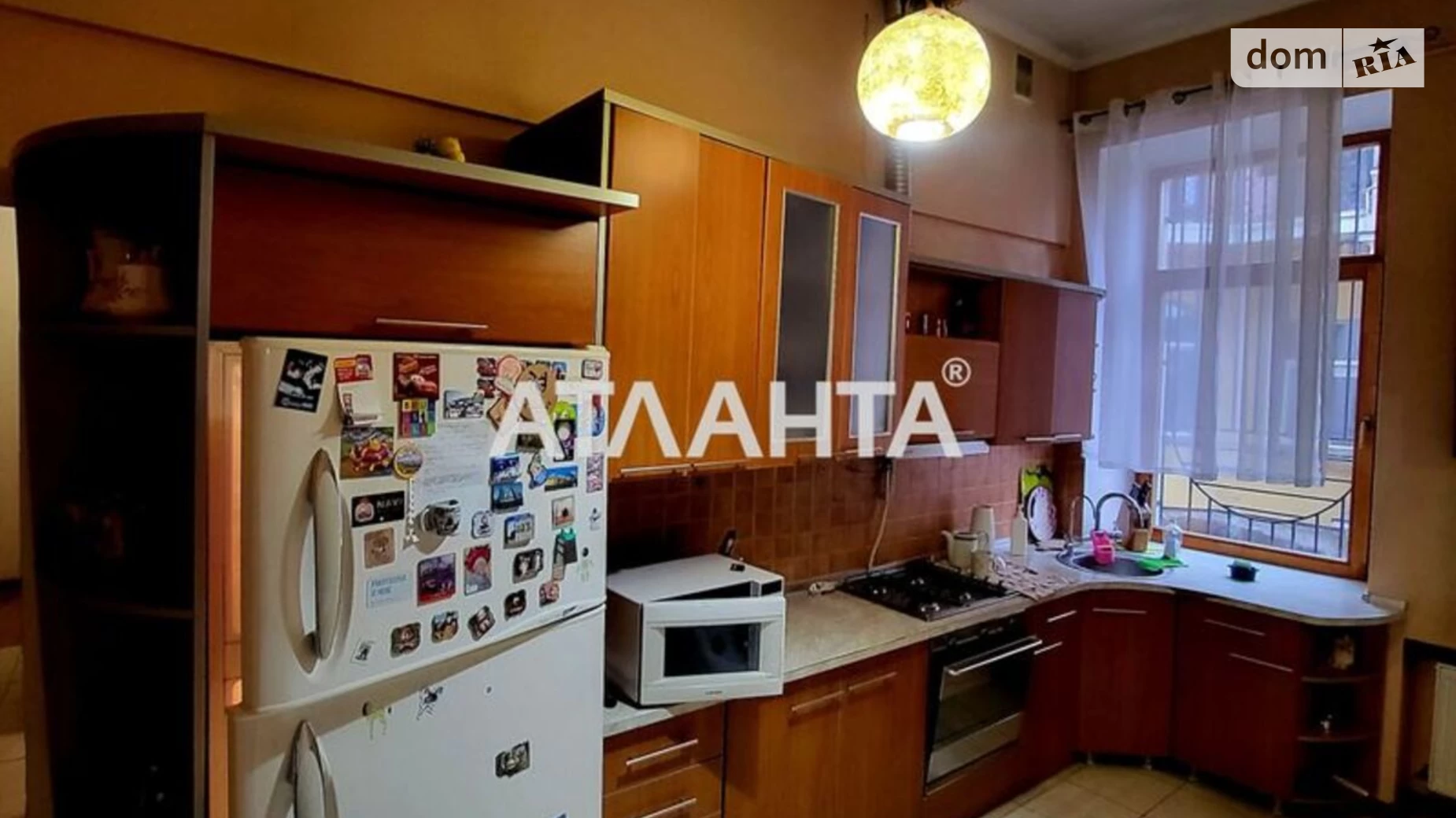 Продається 4-кімнатна квартира 144 кв. м у Одесі, вул. Пантелеймонівська
