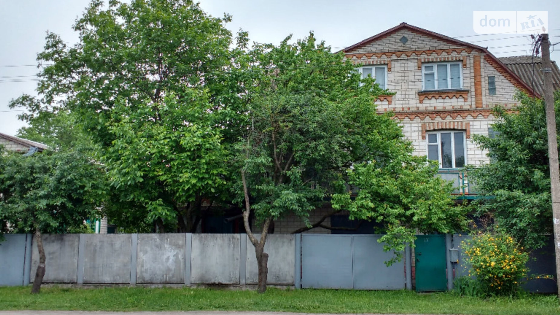 Продается дом на 3 этажа 156 кв. м с гаражом, ул. Ярослава Мудрого(Щорса)