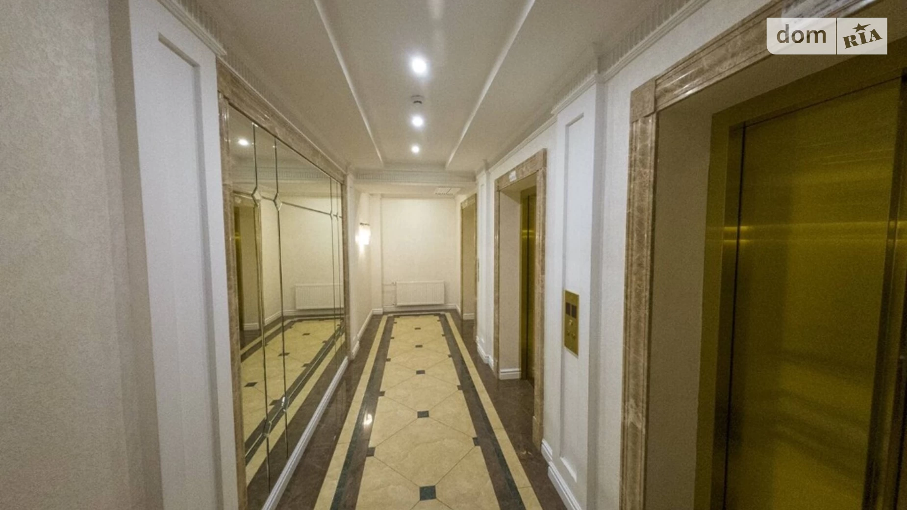 Продается 2-комнатная квартира 58 кв. м в Одессе, ул. Академика Сахарова, 3Е