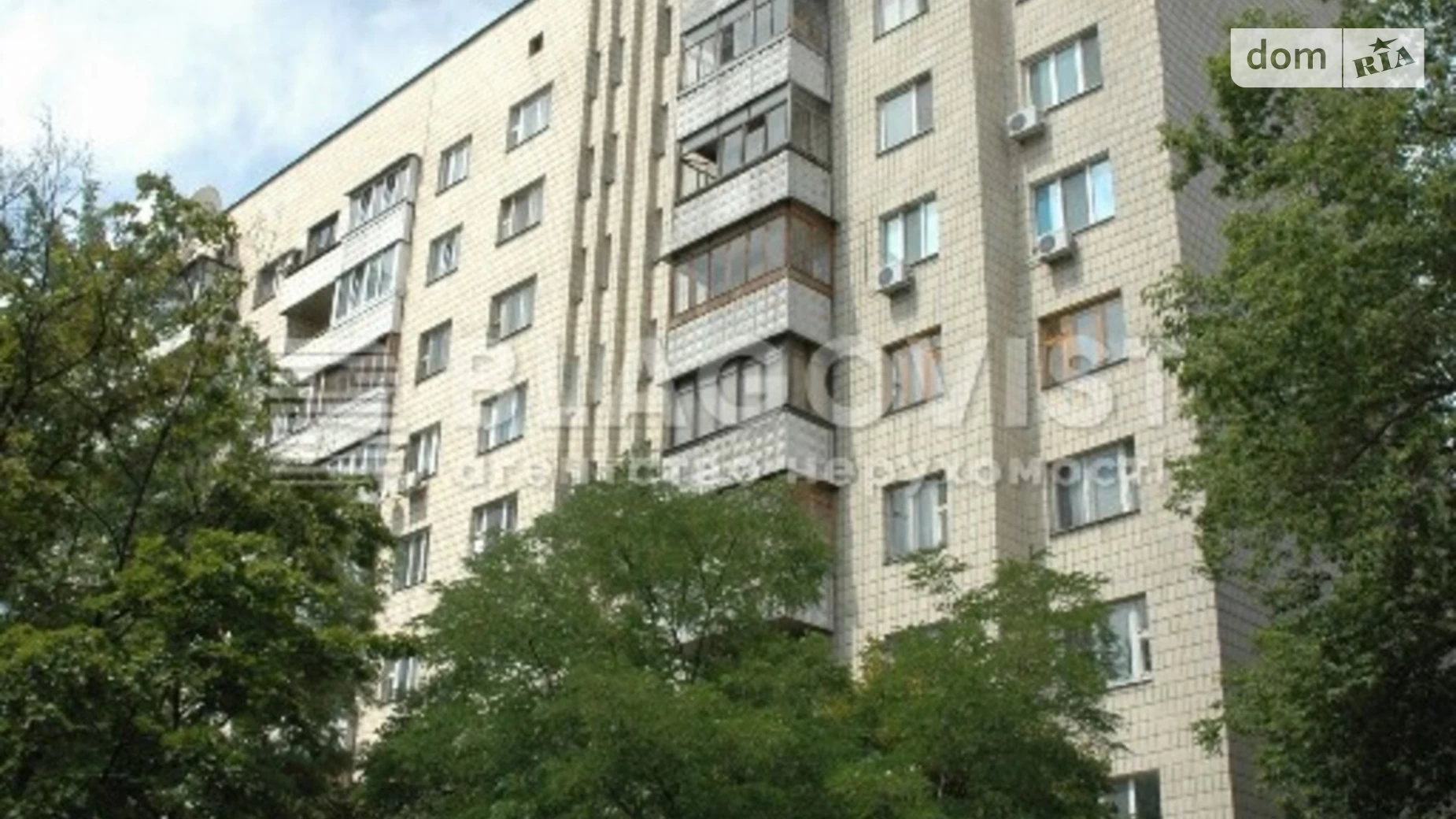Продается 3-комнатная квартира 89.5 кв. м в Киеве, ул. Предславинская, 49