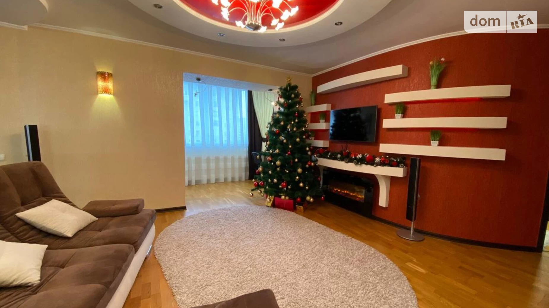 Продается 3-комнатная квартира 84 кв. м в Ивано-Франковске, ул. Стуса Василия, 30