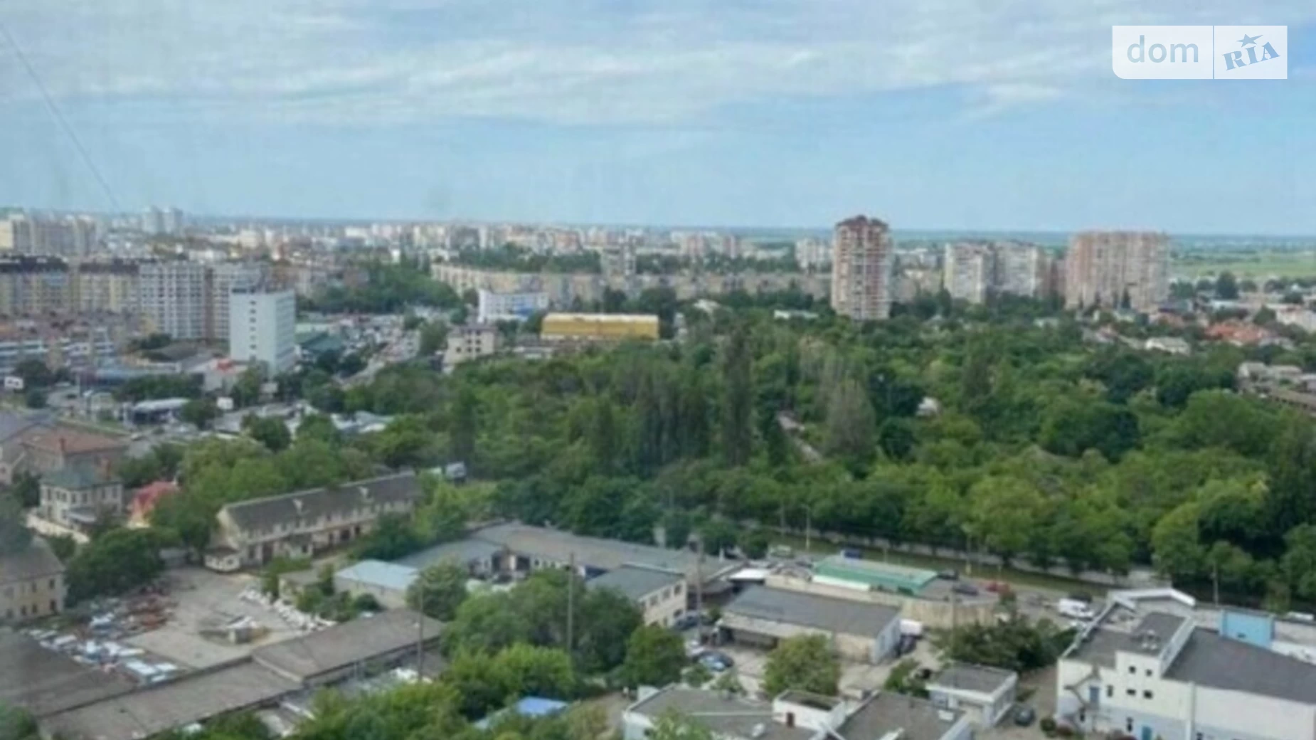 Продается 3-комнатная квартира 95 кв. м в Одессе, ул. Жаботинского, 56А