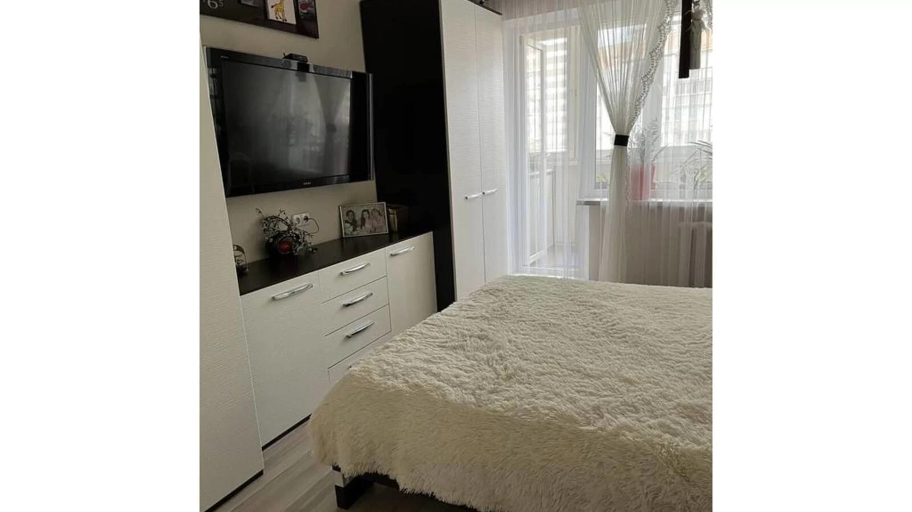 Продается 4-комнатная квартира 82.4 кв. м в Одессе, ул. Академика Королева