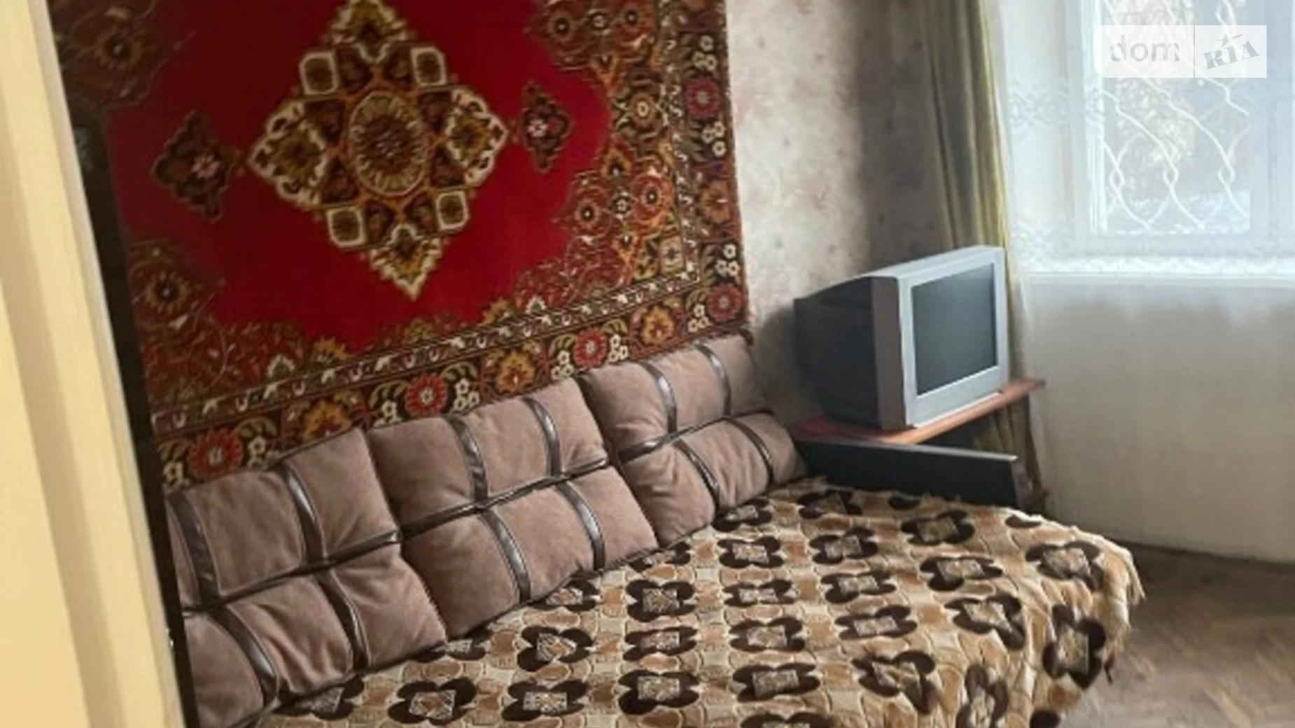 Продается 4-комнатная квартира 65 кв. м в Одессе, просп. Добровольского