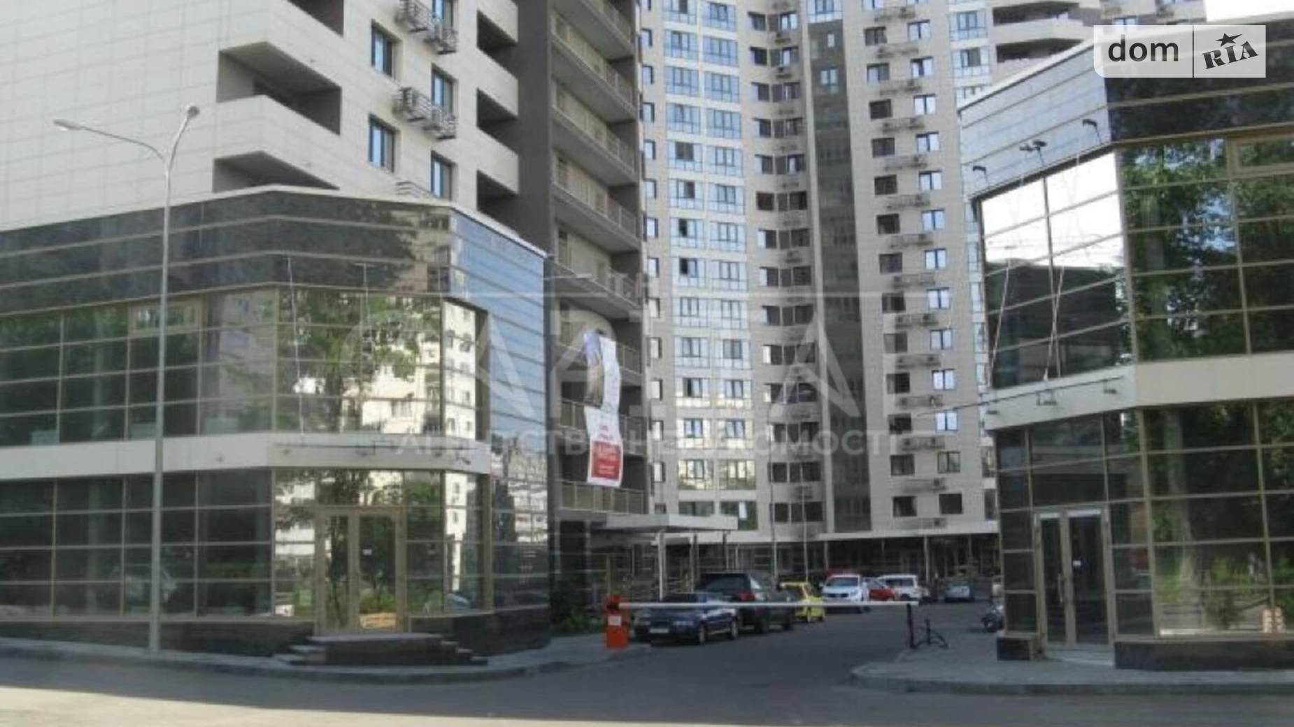 Продається 1-кімнатна квартира 51 кв. м у Києві, вул. Островського (Коцюбинське), 40