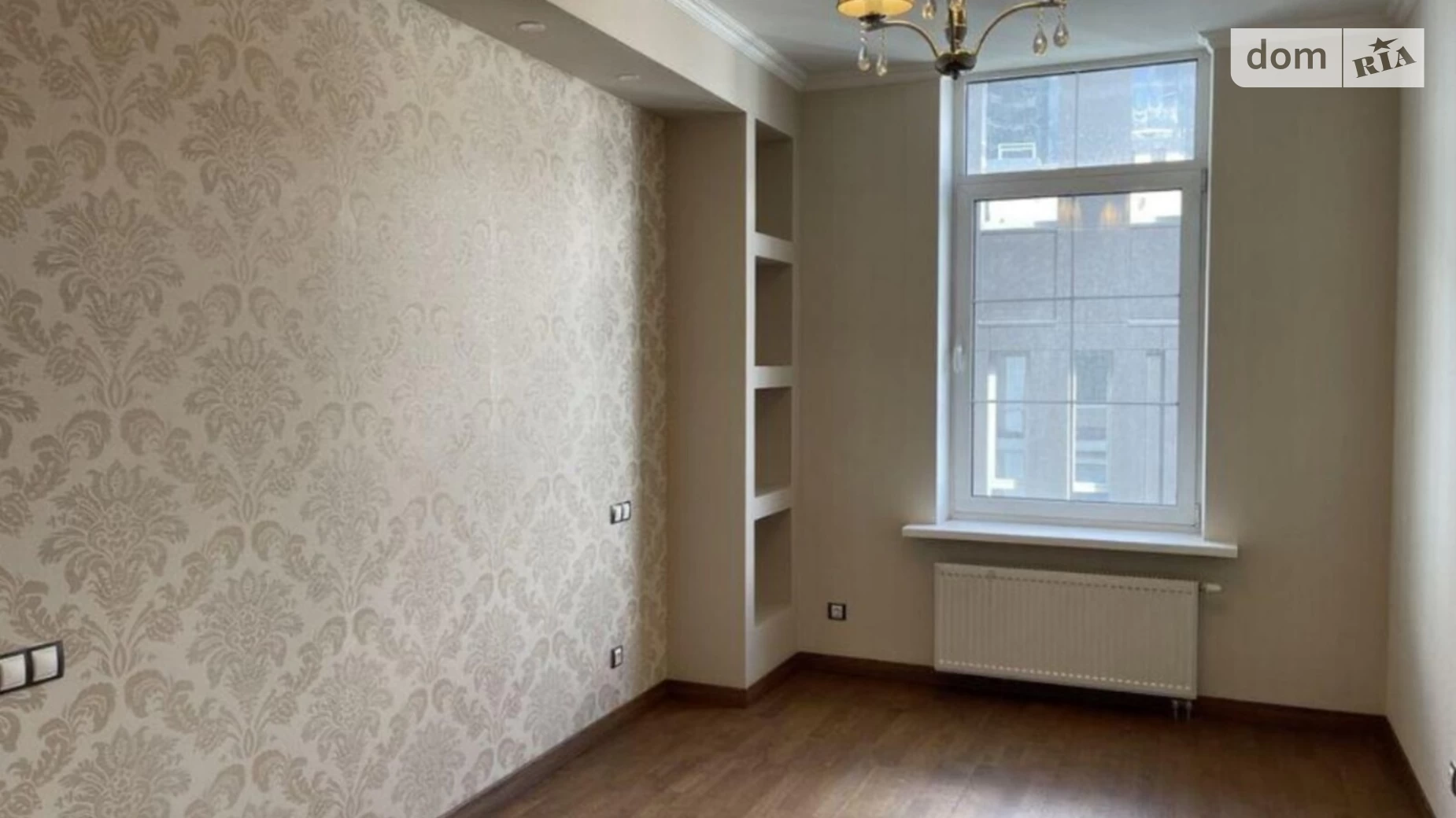 Продается 3-комнатная квартира 151.8 кв. м в Киеве, ул. Болсуновская, 23