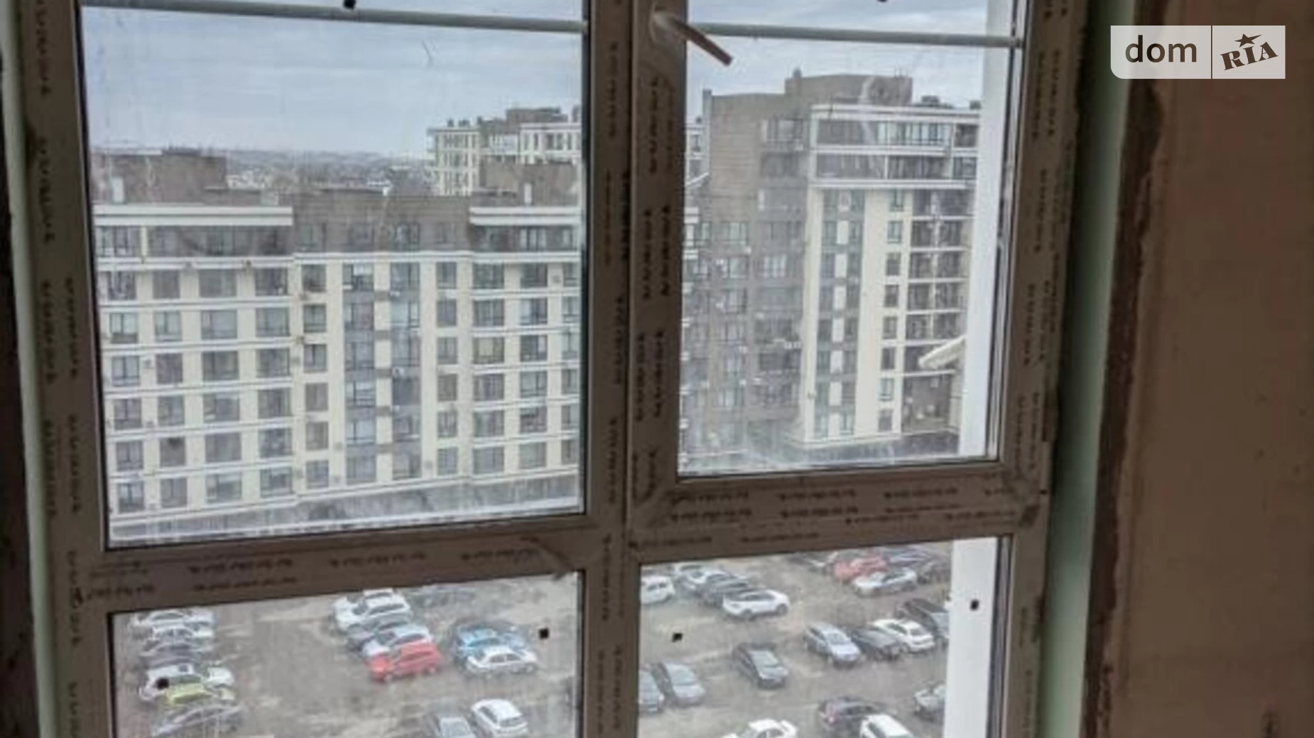 Продается 2-комнатная квартира 63 кв. м в Киеве, ул. Михаила Максимовича, 28Д