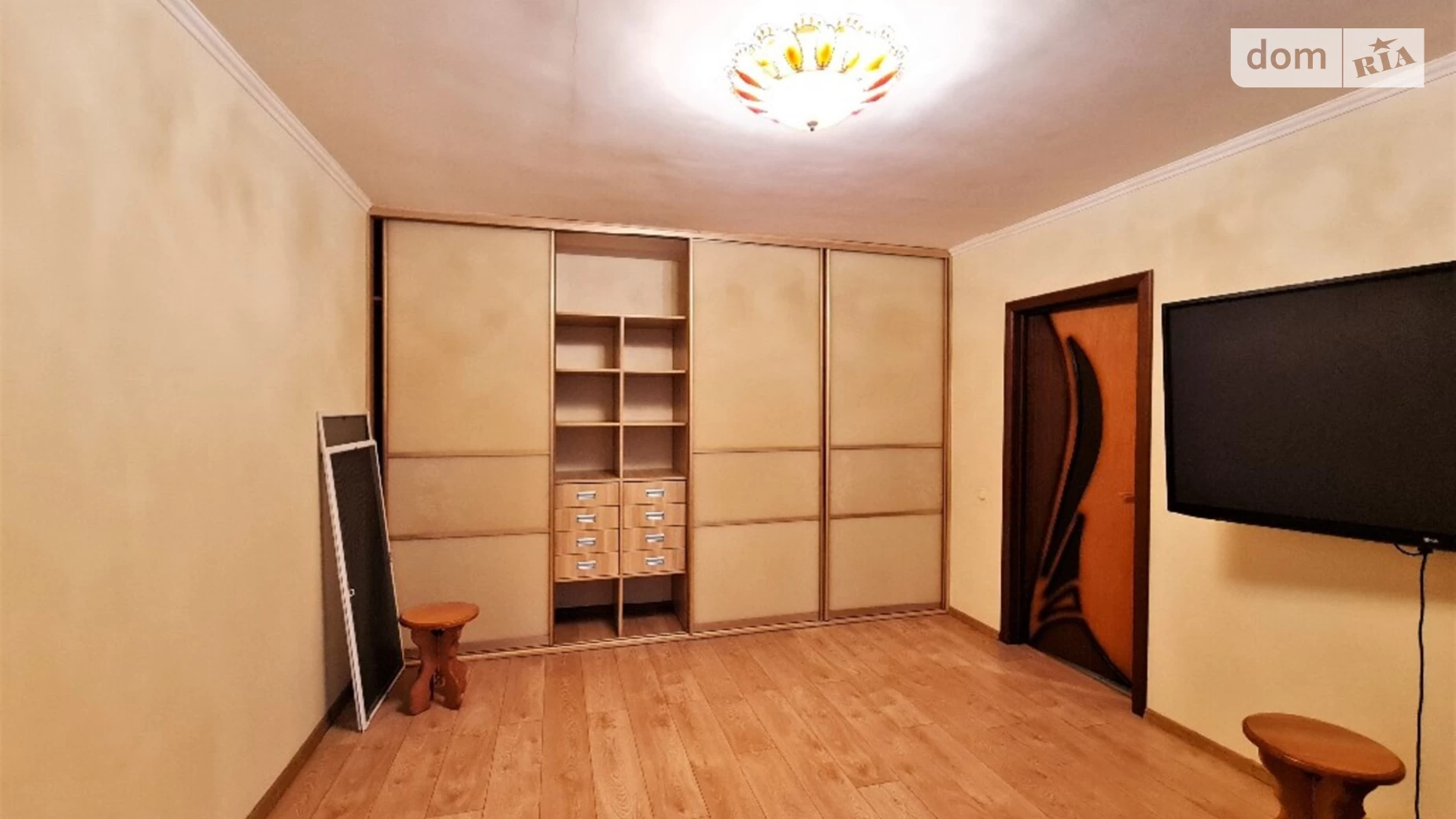 Продается 1-комнатная квартира 35 кв. м в Хмельницком, ул. Сковороды Григория