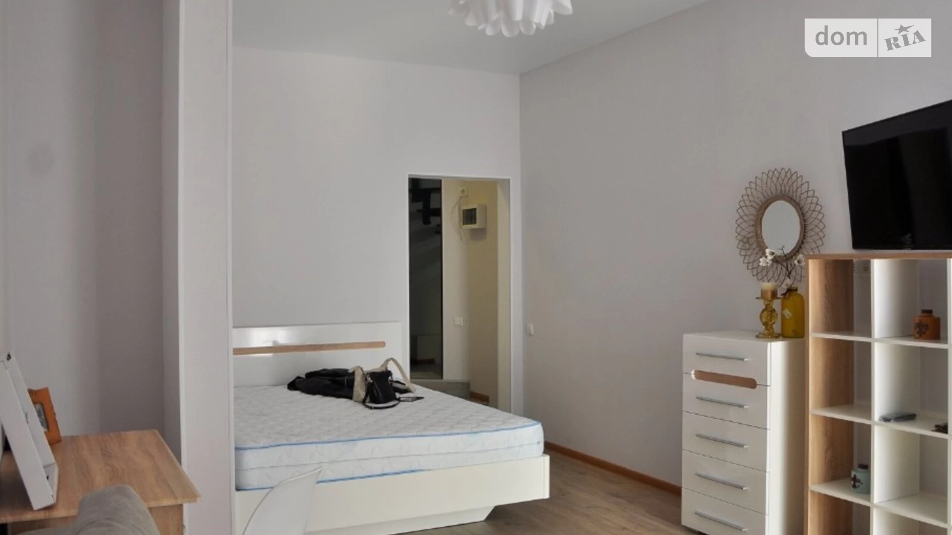 Продается 1-комнатная квартира 36 кв. м в Одессе, плато Гагаринское, 9 - фото 3