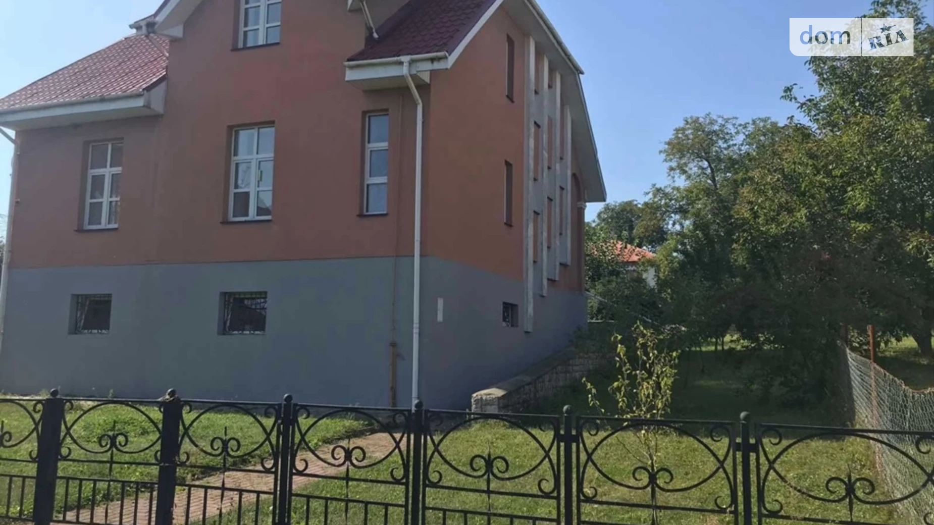 Продається будинок 2 поверховий 275 кв. м з каміном, вул. Тараса Шевченка