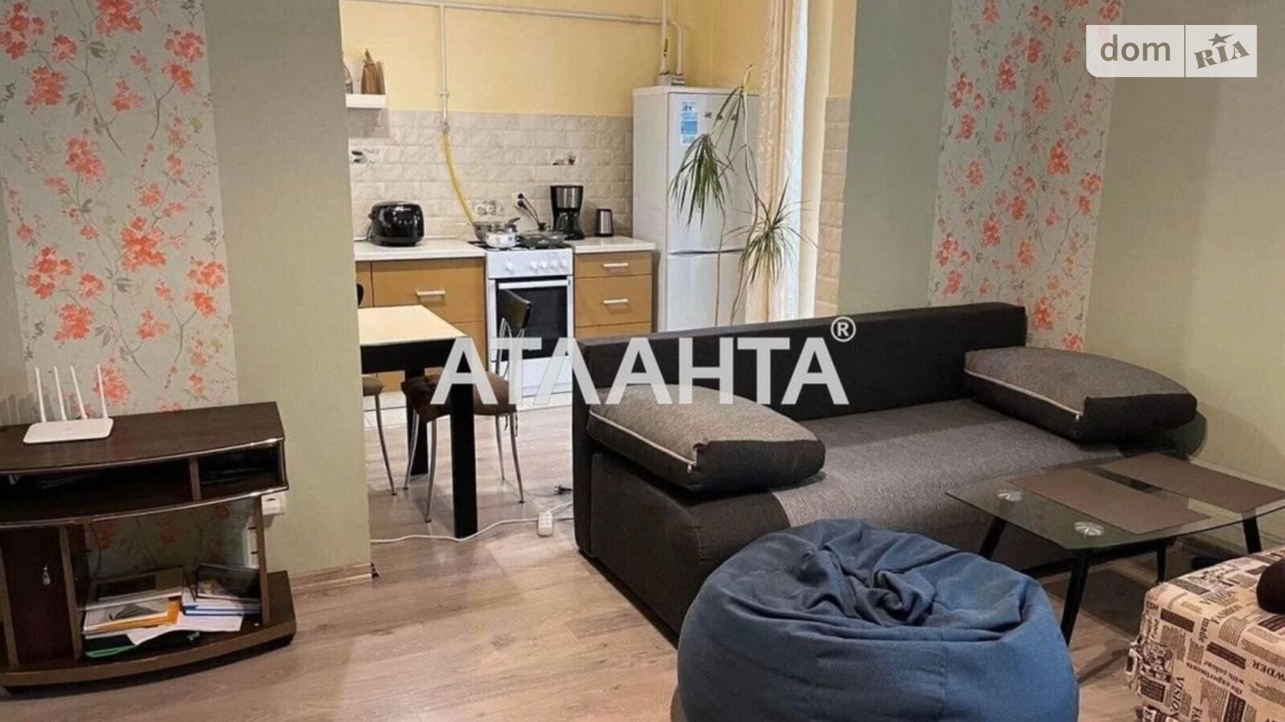 Продается 1-комнатная квартира 36 кв. м в Львове, ул. Мечникова
