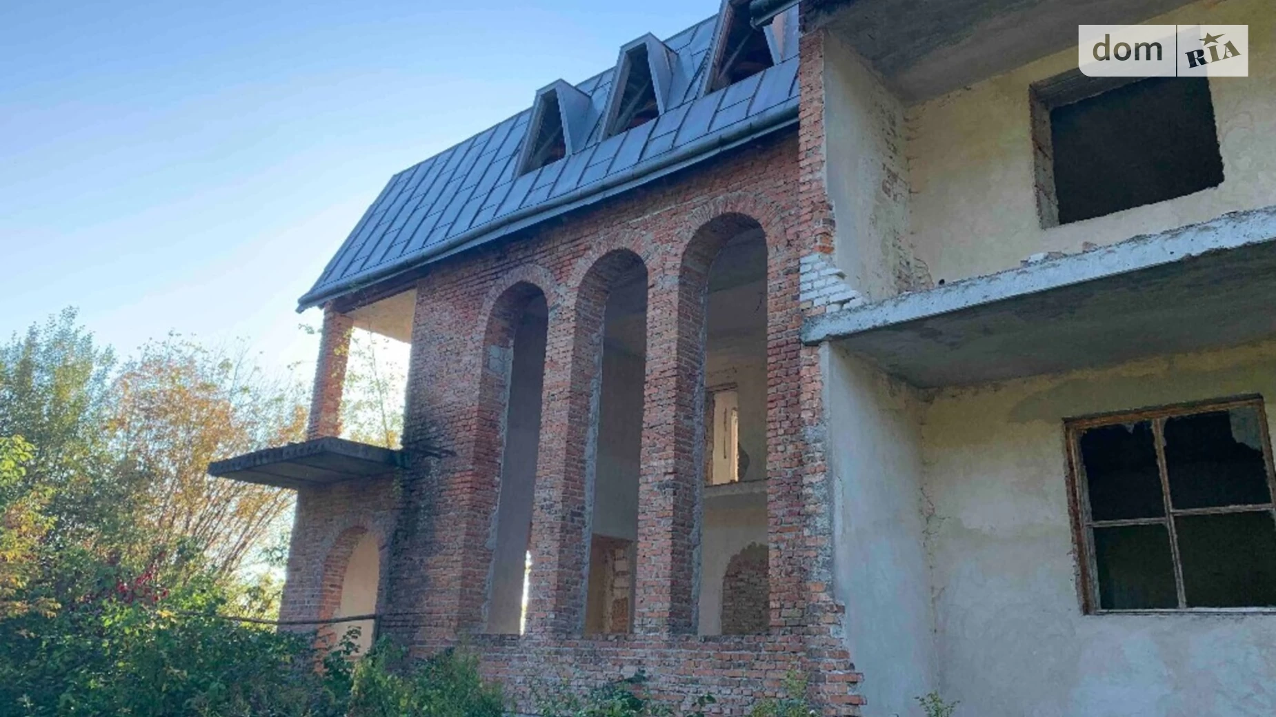 Продается дом на 3 этажа 940 кв. м с мансардой, цена: 70000 $ - фото 2