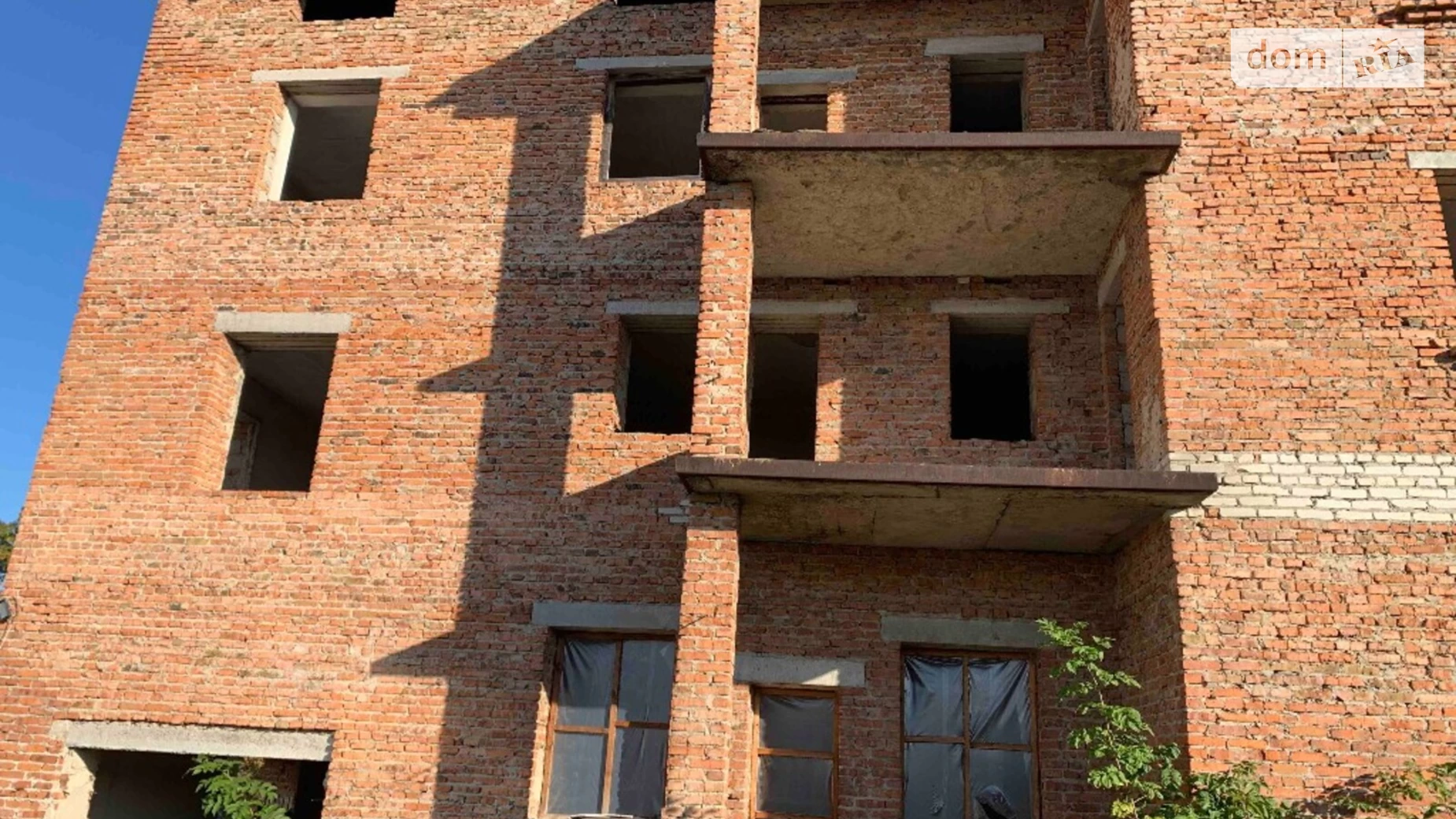 Продается дом на 3 этажа 940 кв. м с мансардой, цена: 70000 $ - фото 4
