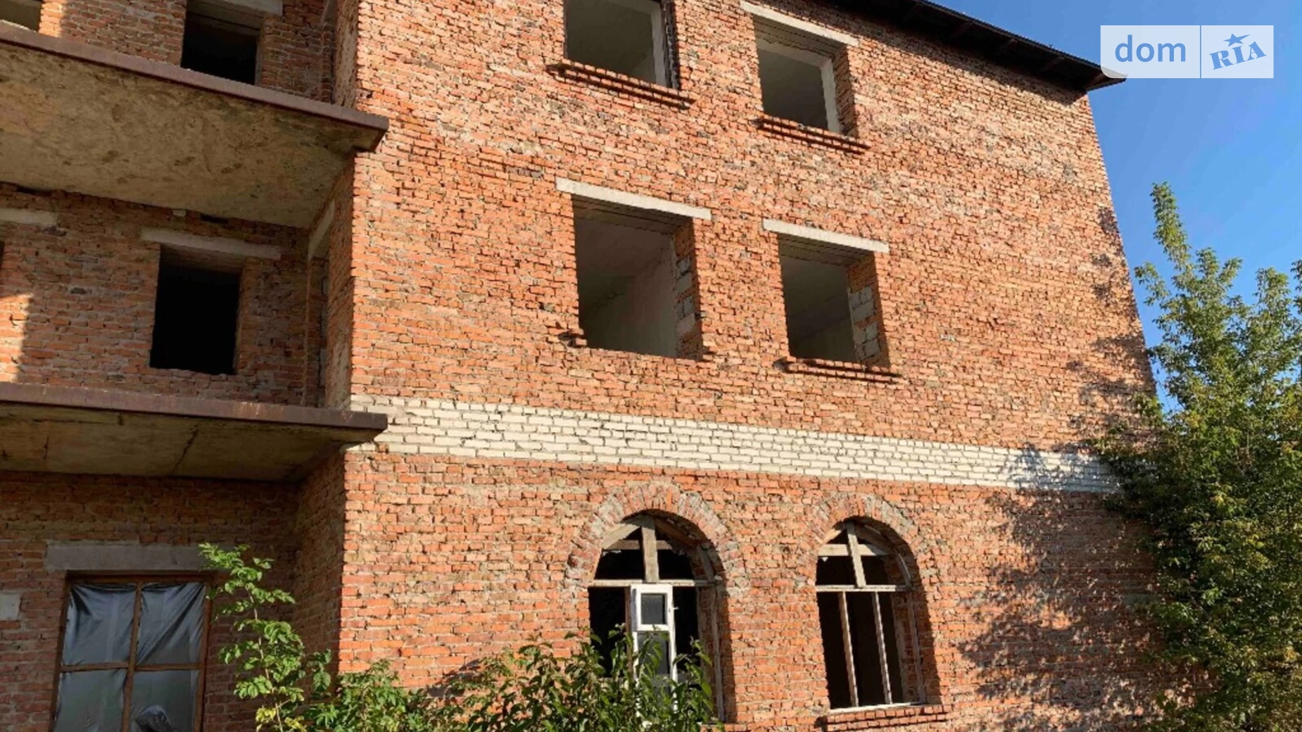 Продается дом на 3 этажа 940 кв. м с мансардой, цена: 70000 $ - фото 5