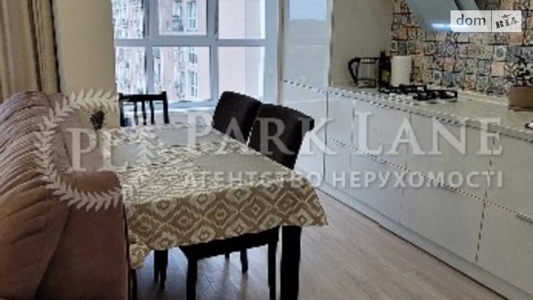Продается 2-комнатная квартира 60 кв. м в Киеве, ул. Метрологическая, 9В