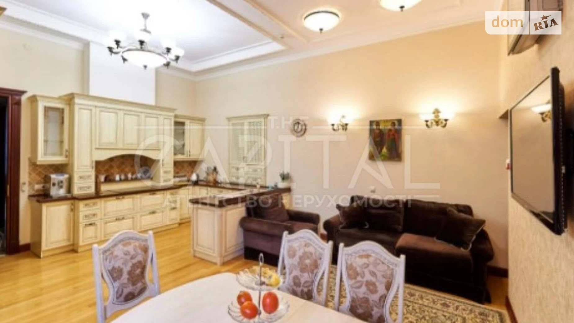 Продается 4-комнатная квартира 268 кв. м в Киеве, ул. Владимирская