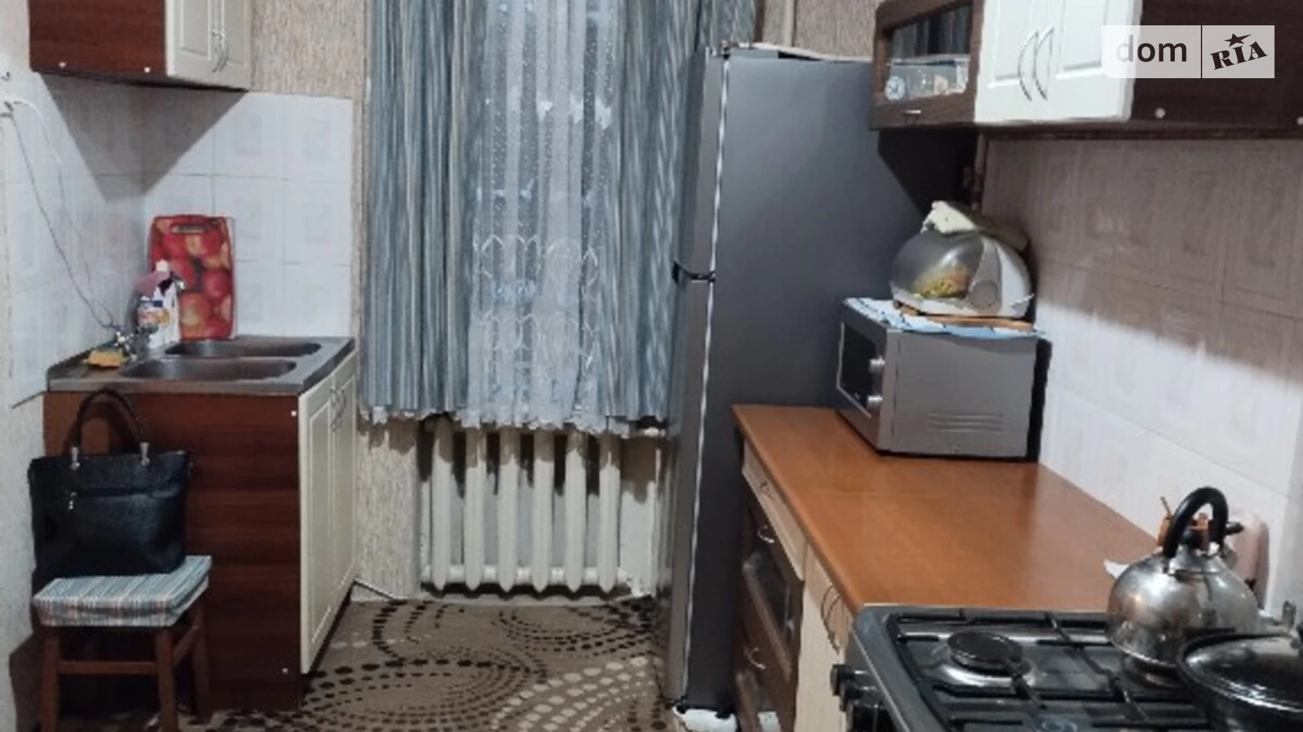 Продается 1-комнатная квартира 30 кв. м в Одессе, ул. Средняя