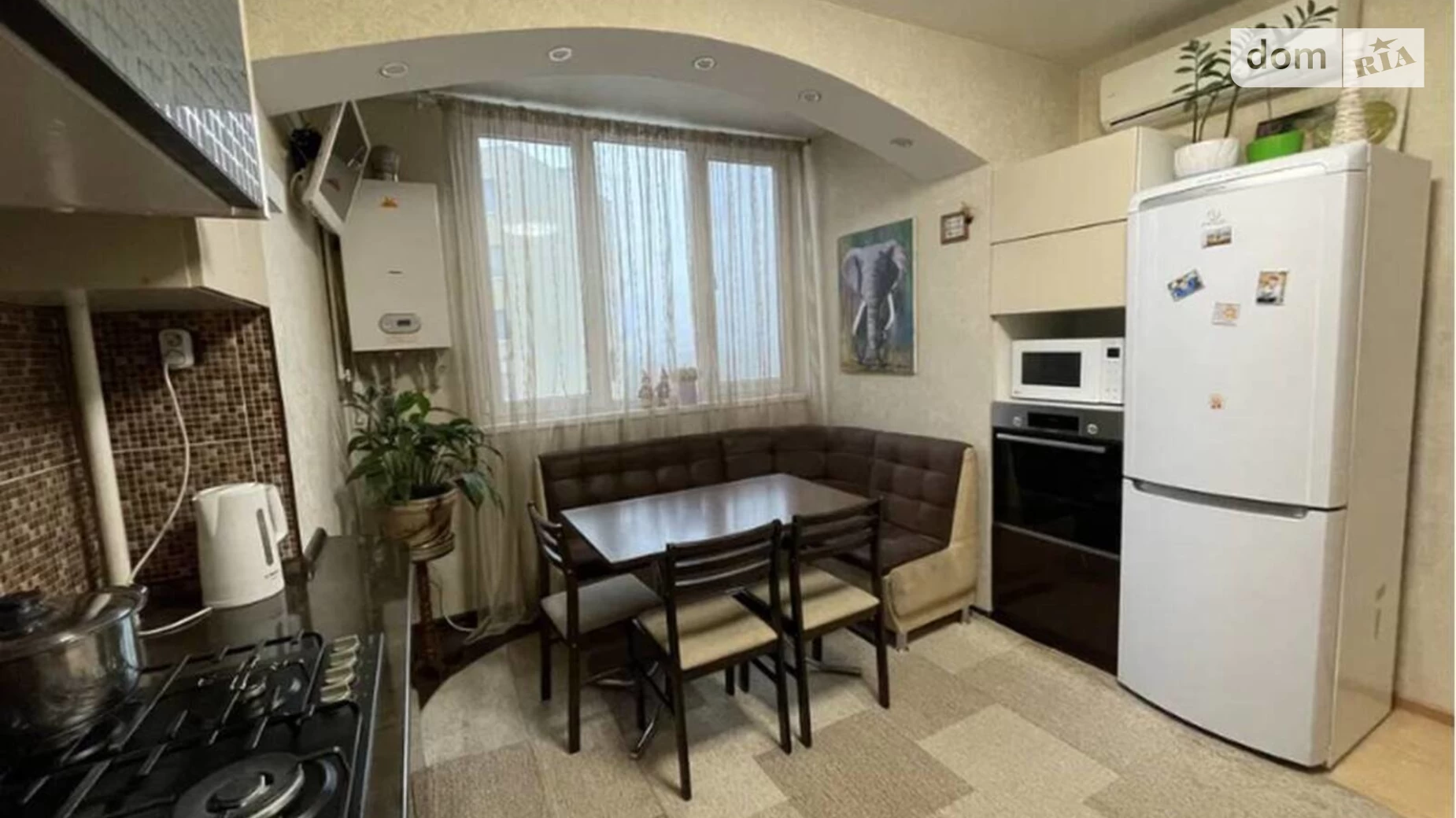 Продается 2-комнатная квартира 53 кв. м в Одессе, ул. Европейская