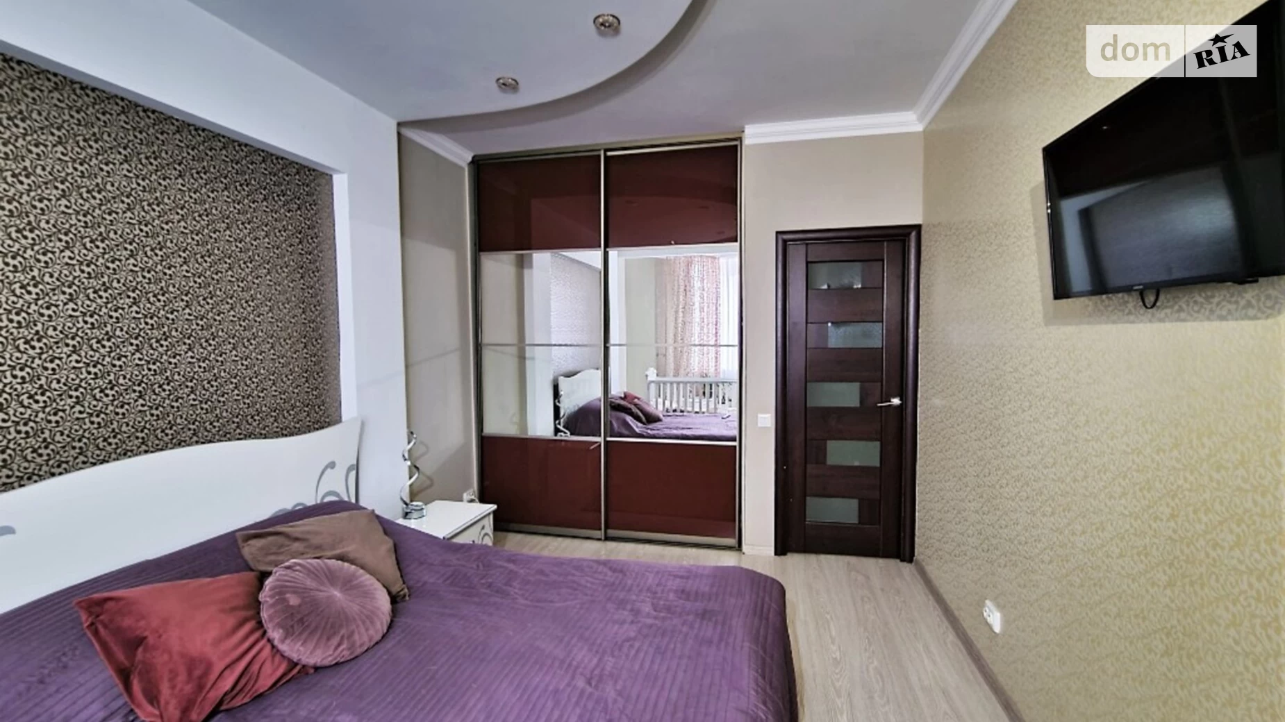 Продается 2-комнатная квартира 70 кв. м в Хмельницком, ул. Строителей