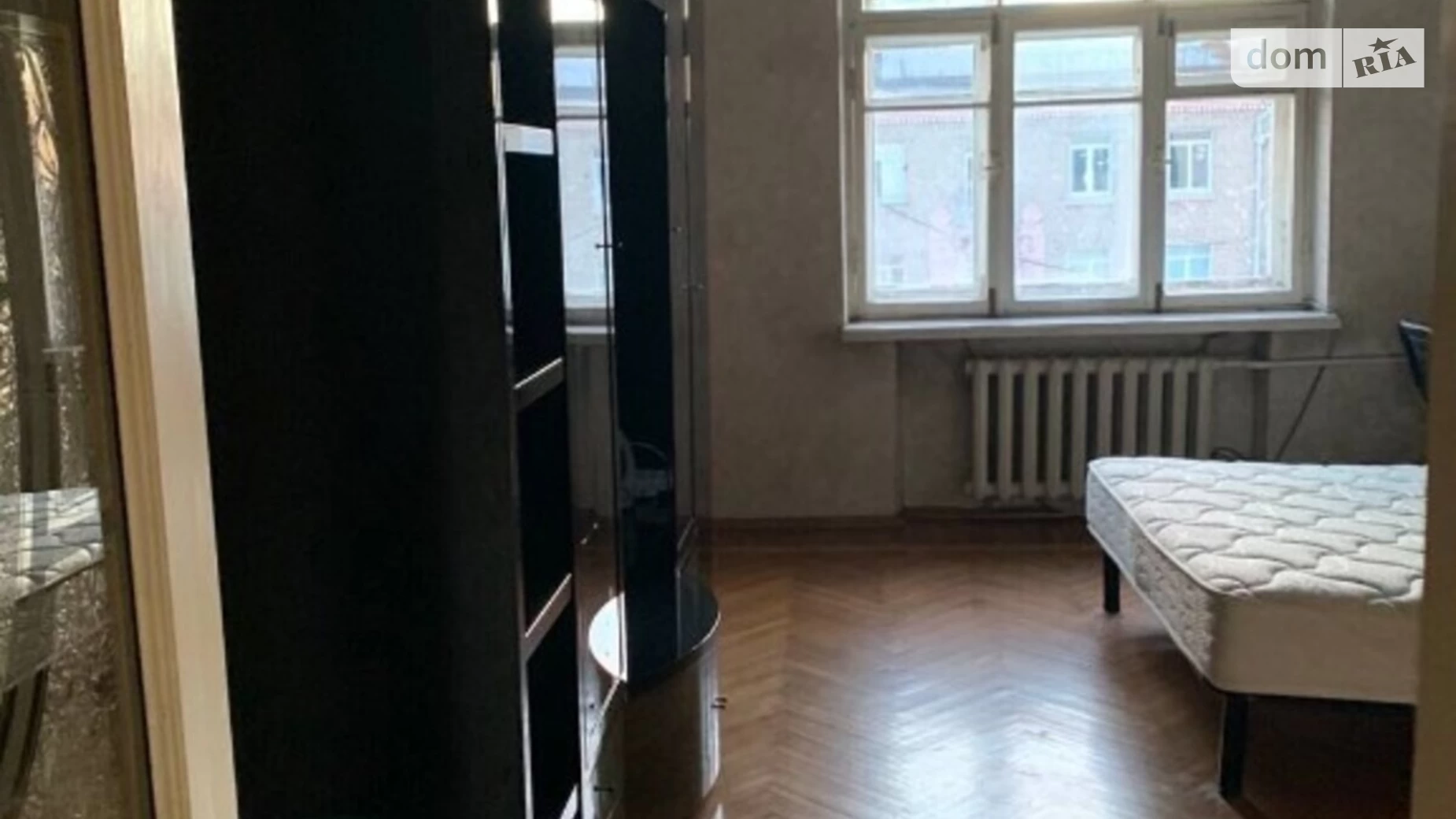 Продается 3-комнатная квартира 80 кв. м в Днепре, бул. Европейский