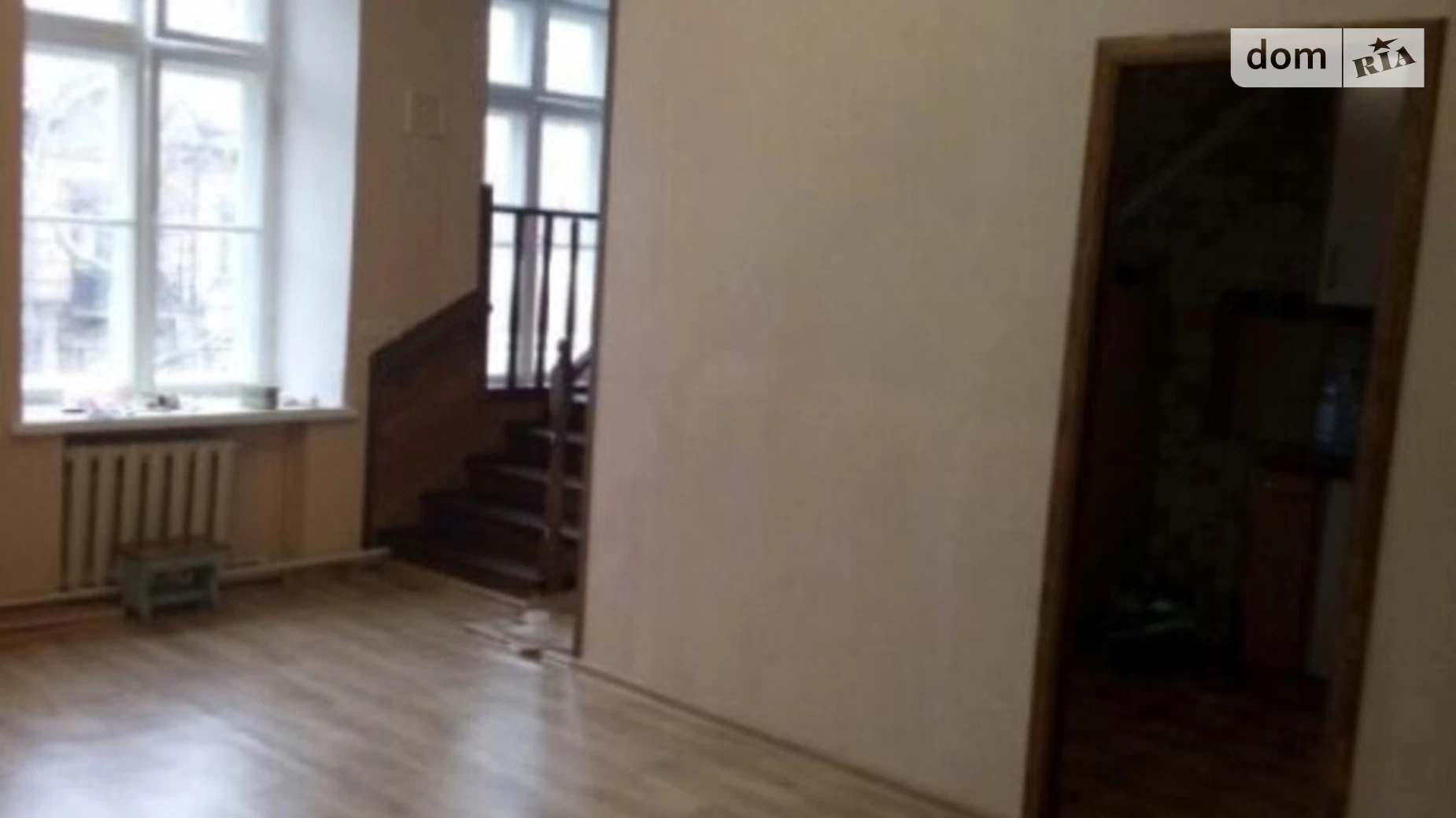 Продається 3-кімнатна квартира 70 кв. м у Одесі, вул. Рішельєвська