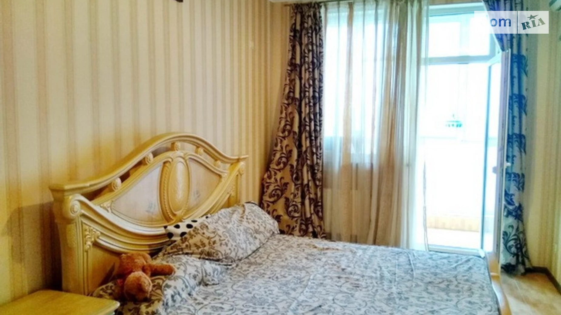 Продается 2-комнатная квартира 71 кв. м в Одессе, ул. Академика Королева