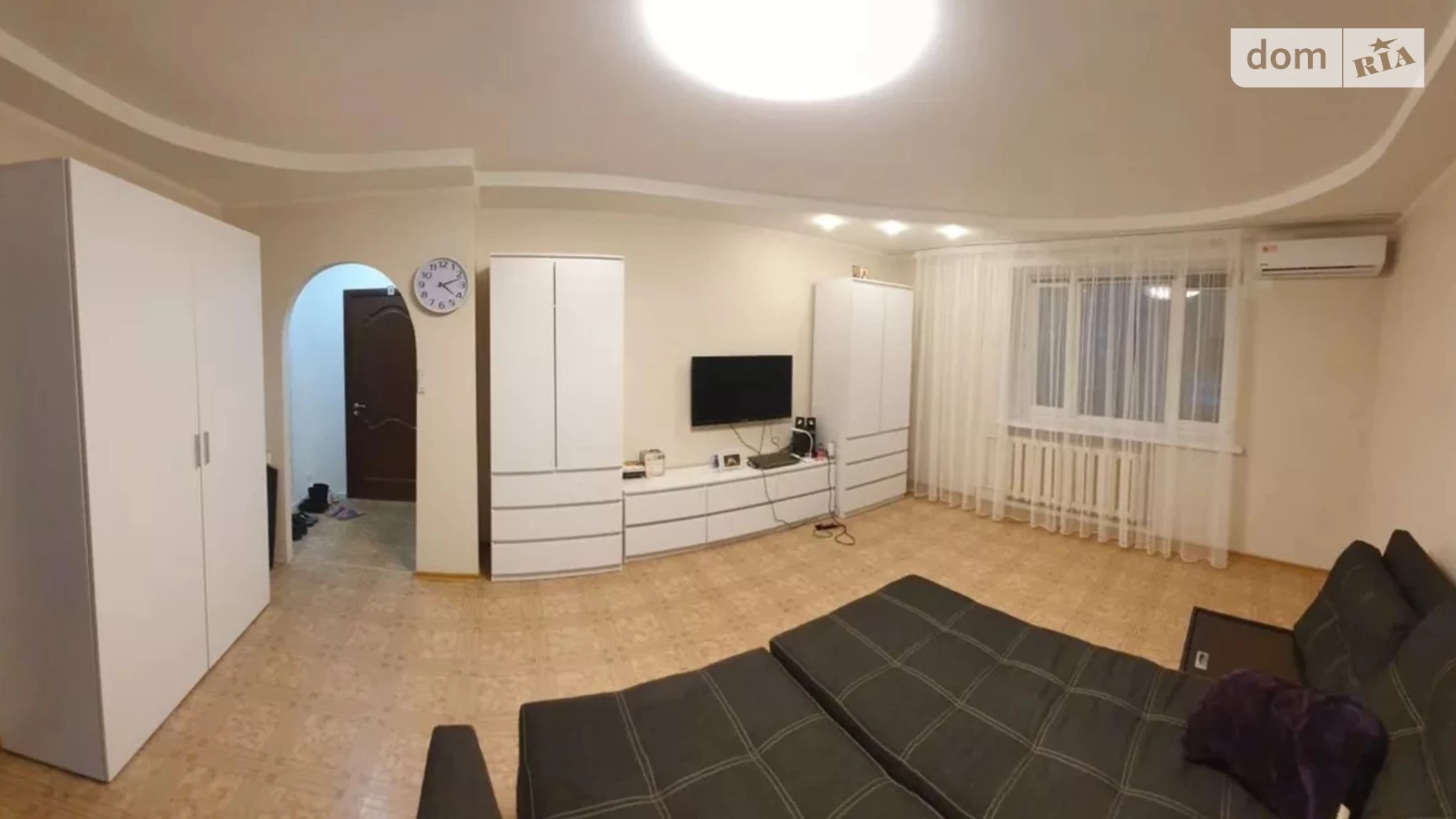 Продается 4-комнатная квартира 79 кв. м в Днепре, ул. Немировича-Данченко