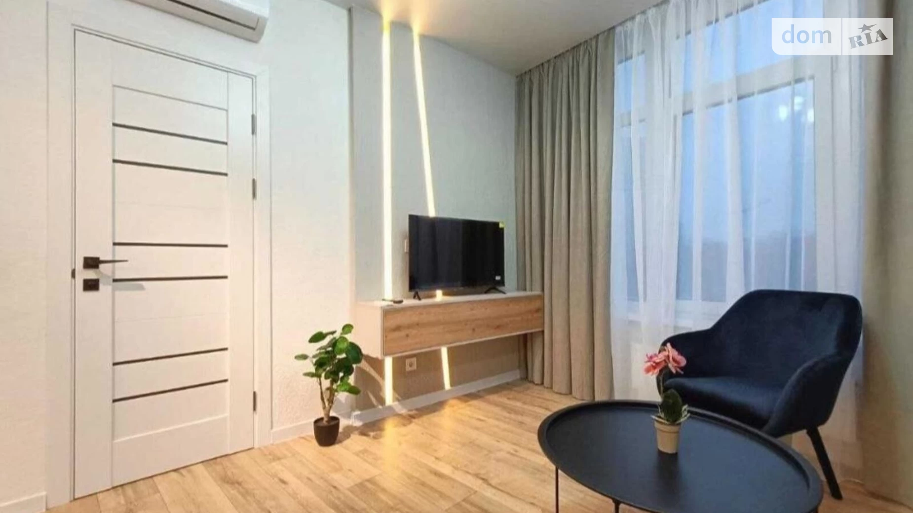 Продается 2-комнатная квартира 46 кв. м в Одессе, ул. Генуэзская, 3В