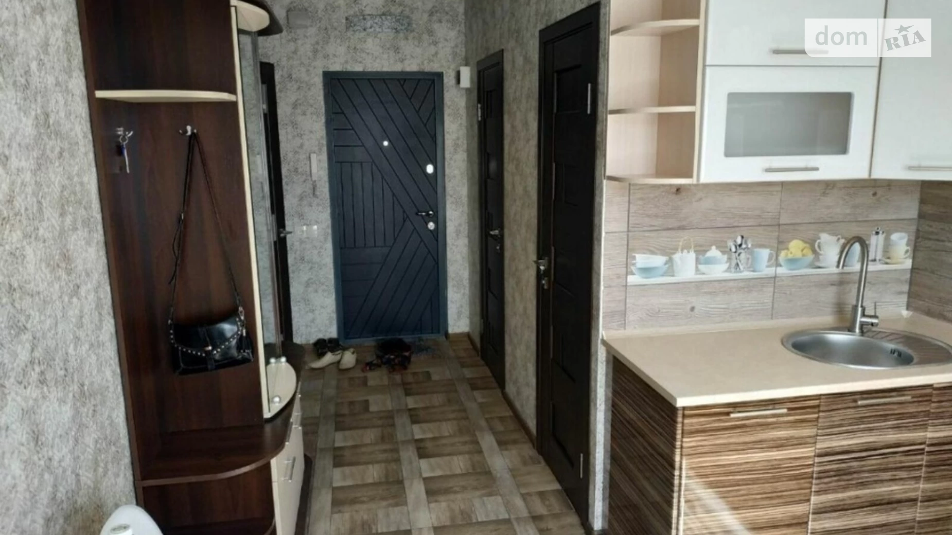 Продается 1-комнатная квартира 35 кв. м в Одессе, ул. Академика Вильямса, 70