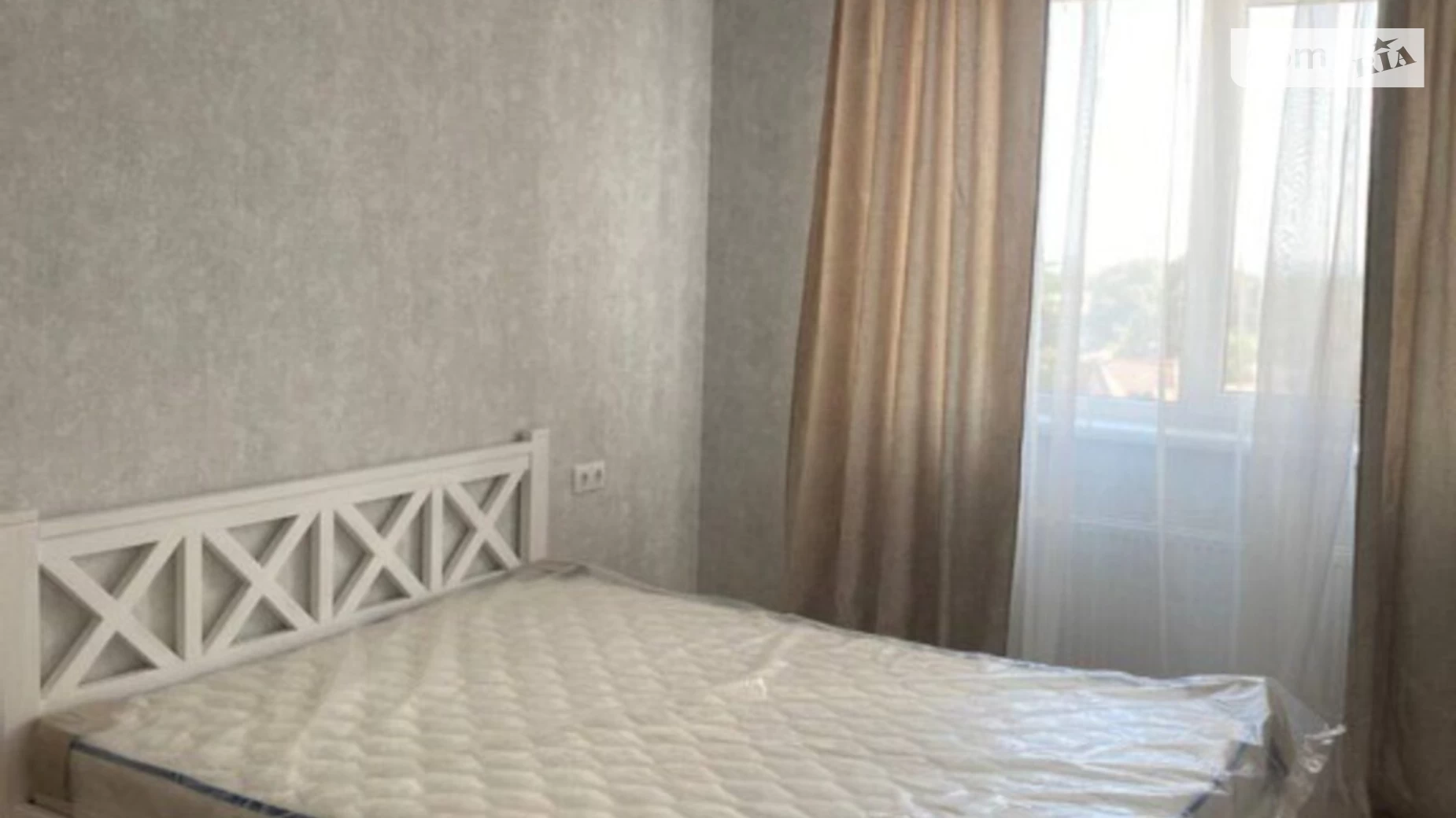 Продается 1-комнатная квартира 38 кв. м в Одессе, ул. Львовская, 15Б