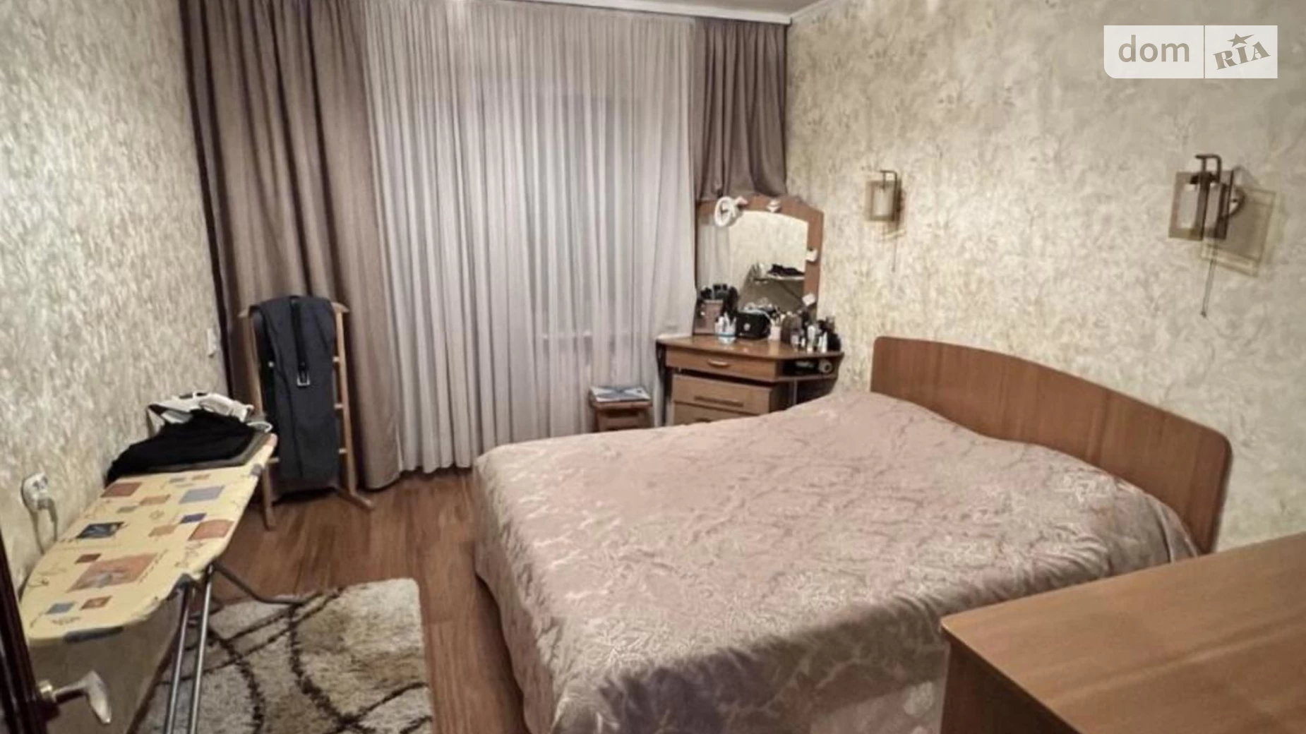 Продається 3-кімнатна квартира 63 кв. м у Одесі, вул. Академіка Вільямса
