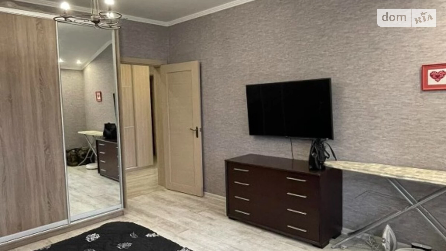Продается 2-комнатная квартира 60 кв. м в Ирпене, ул. Николая Сингаевского(Новооскольская) - фото 4
