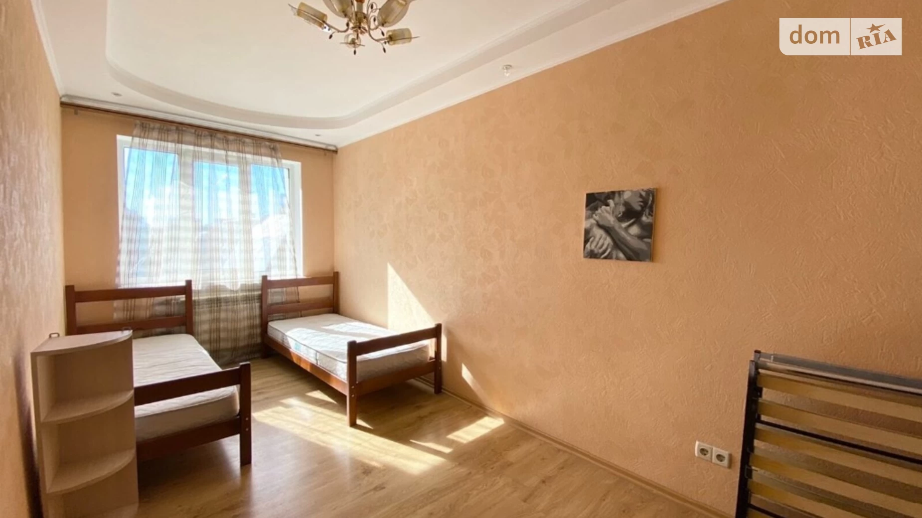 Продается 1-комнатная квартира 32 кв. м в Ирпене, ул. Мечникова, 125